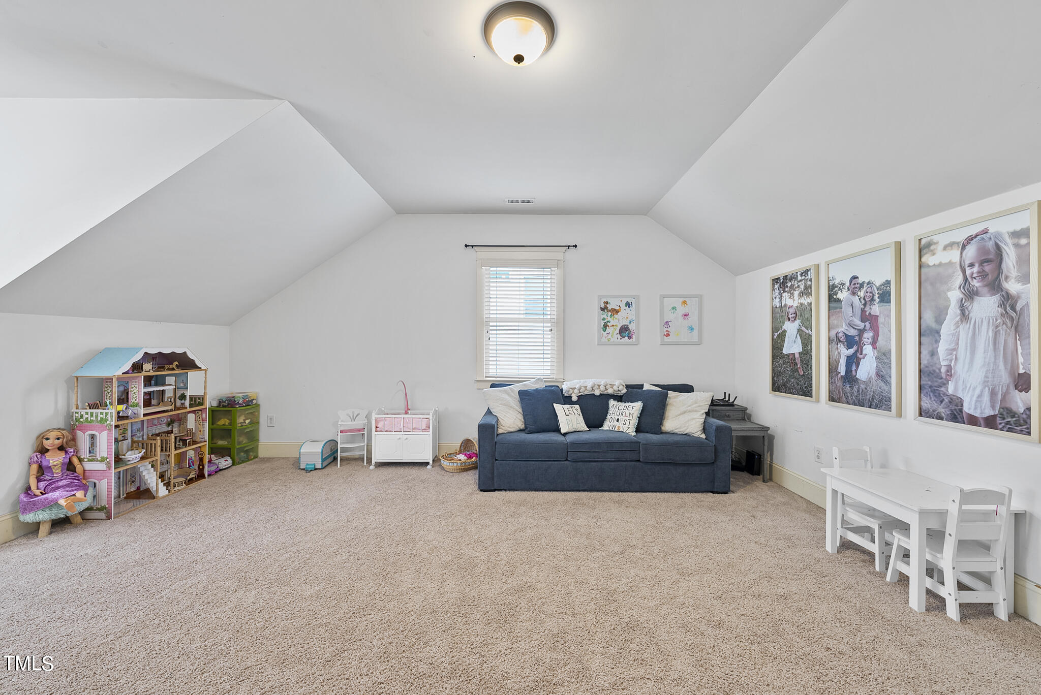 409 Edgepine Drive