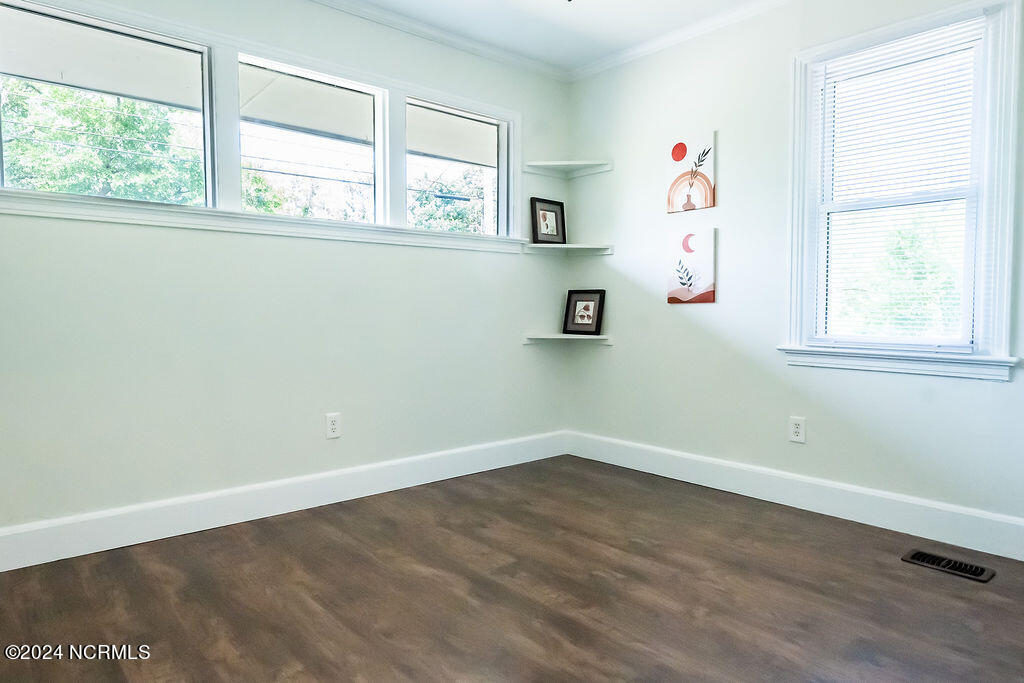 1946 Washington Street