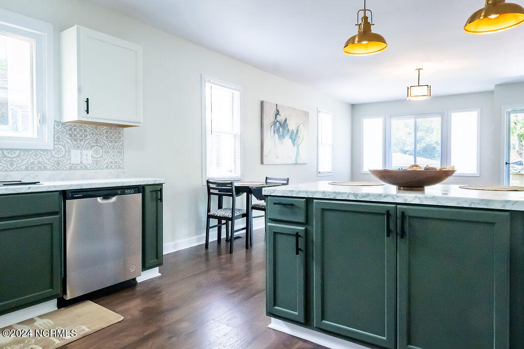 1946 Washington Street