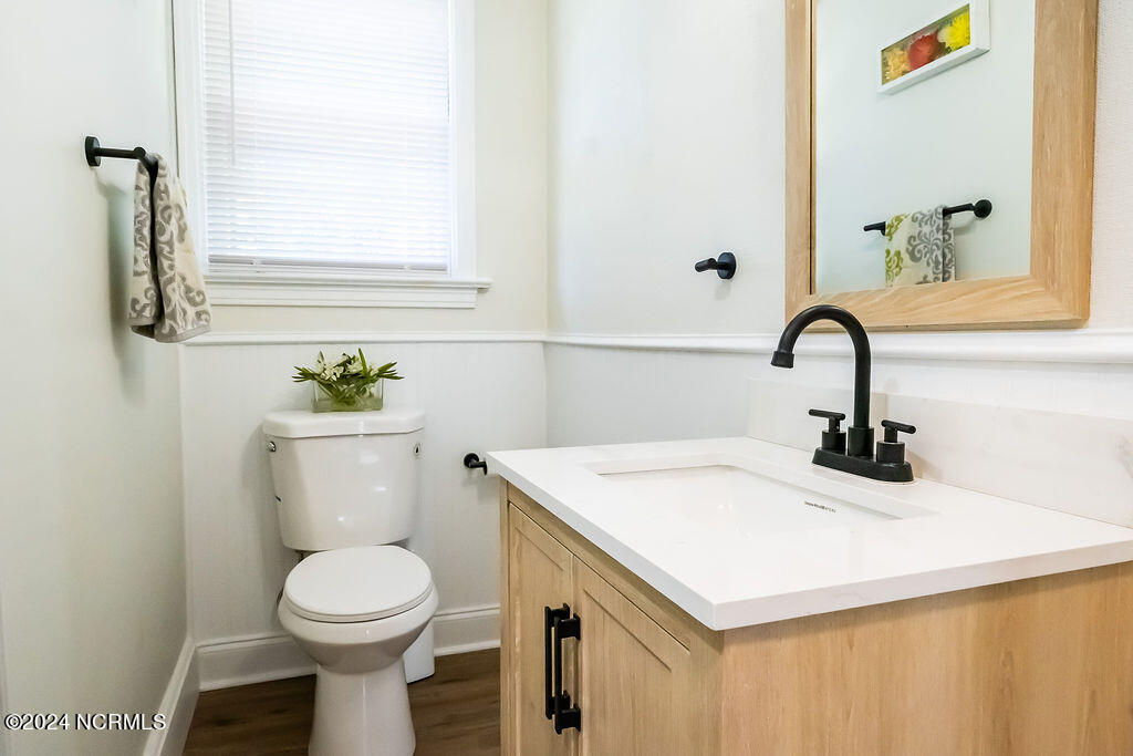 1946 Washington Street