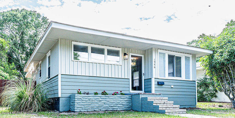 1946 Washington Street