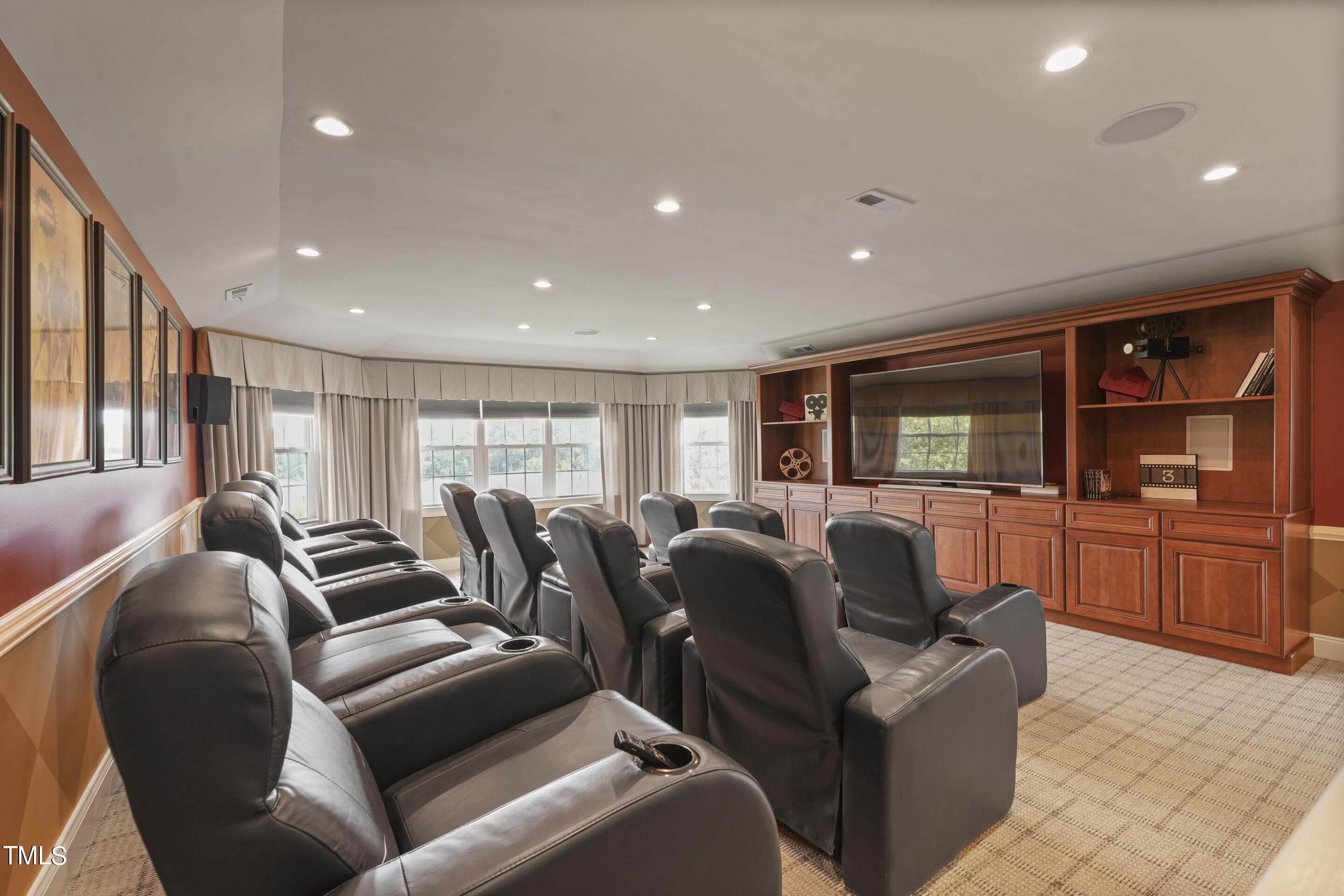 401 S Bend Drive