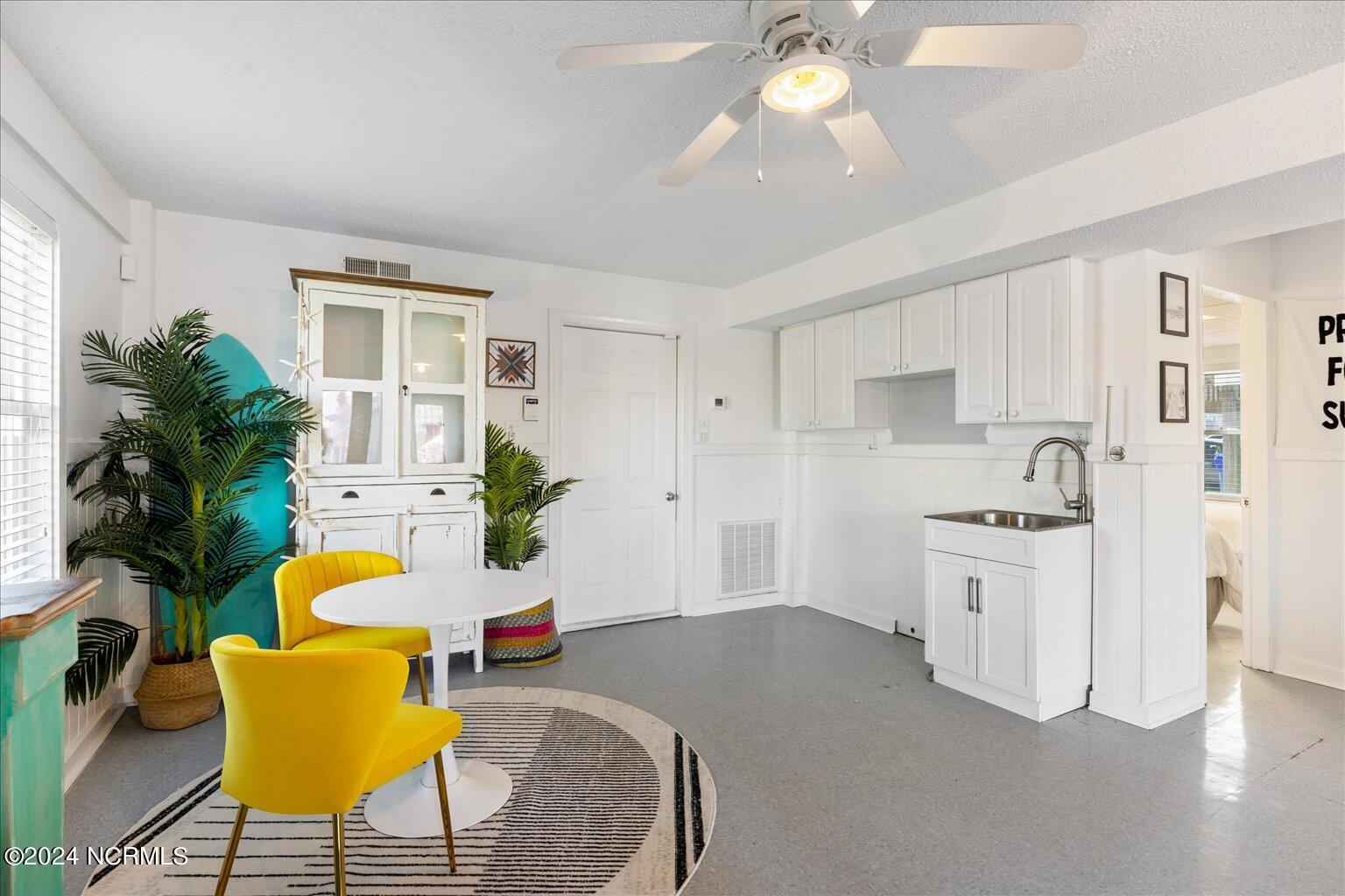 6016 6th Street