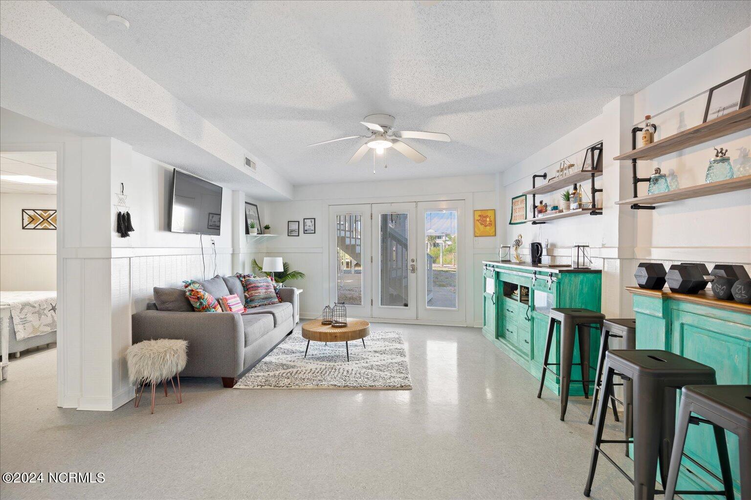 6016 6th Street
