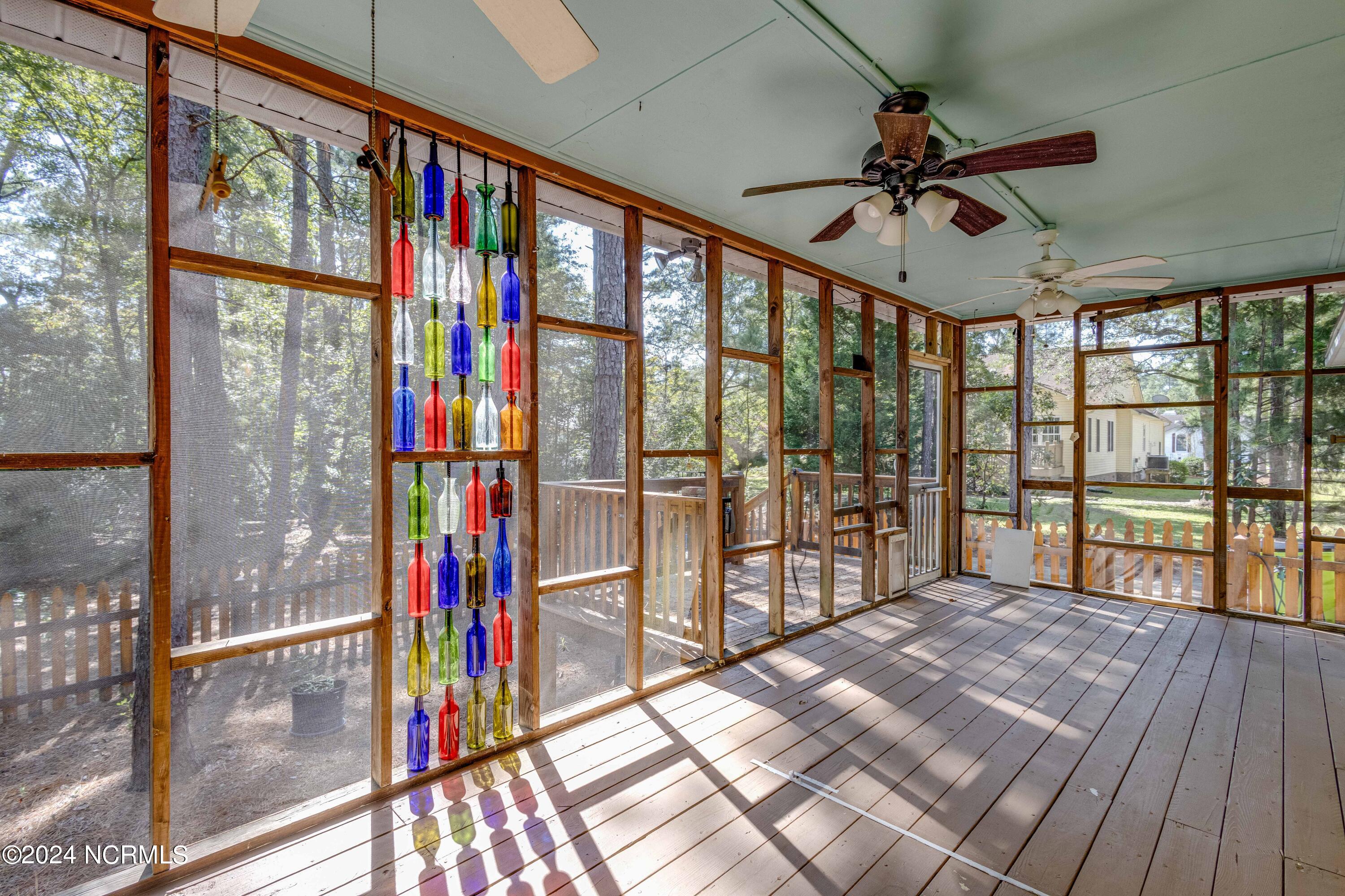 802 Black Swan Road