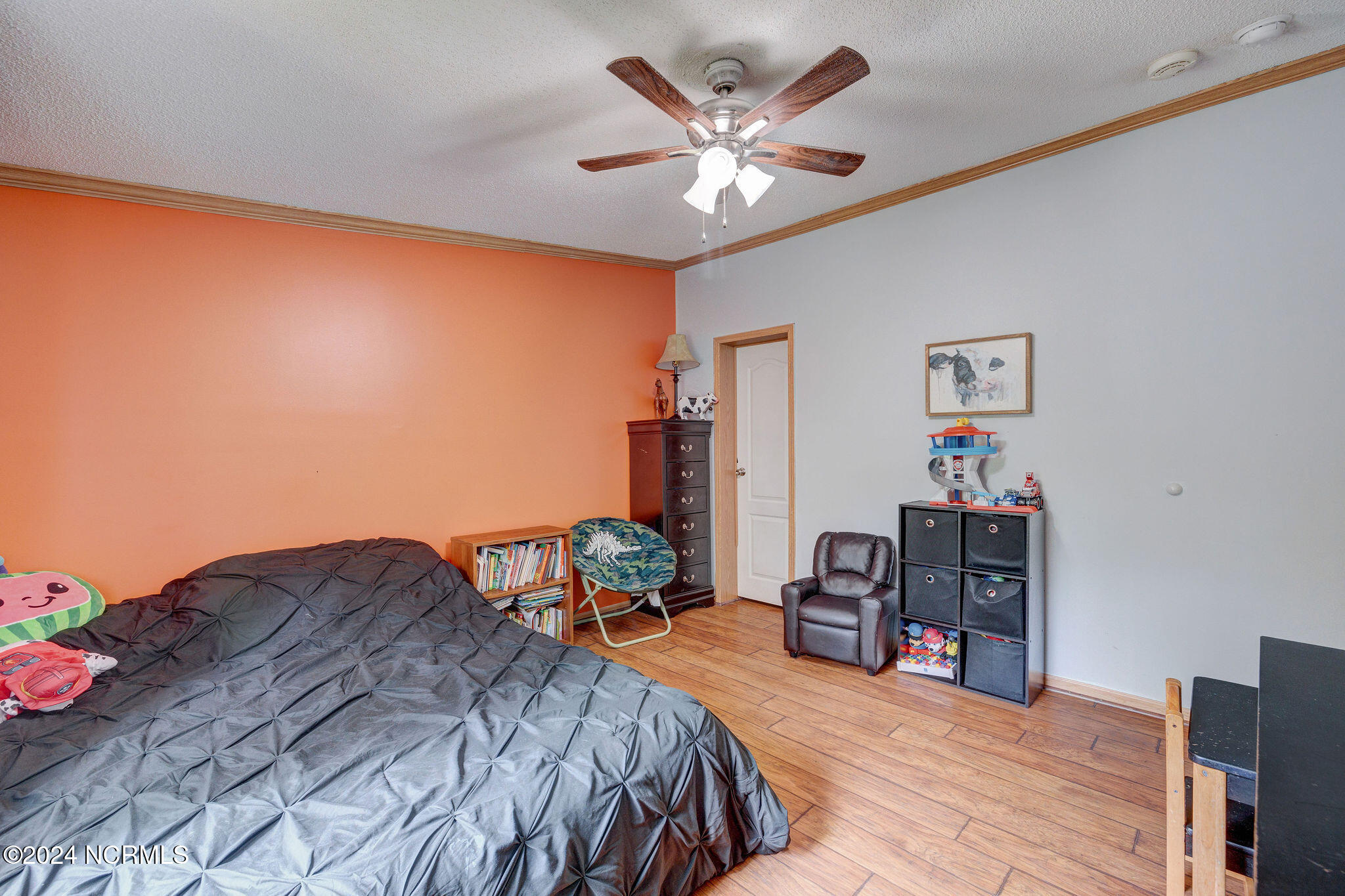 220 Groves Point Circle