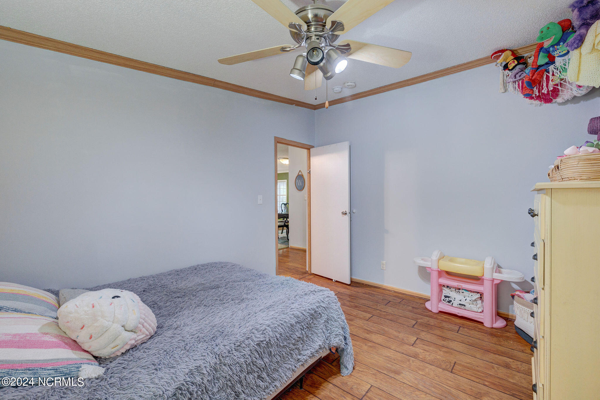 220 Groves Point Circle