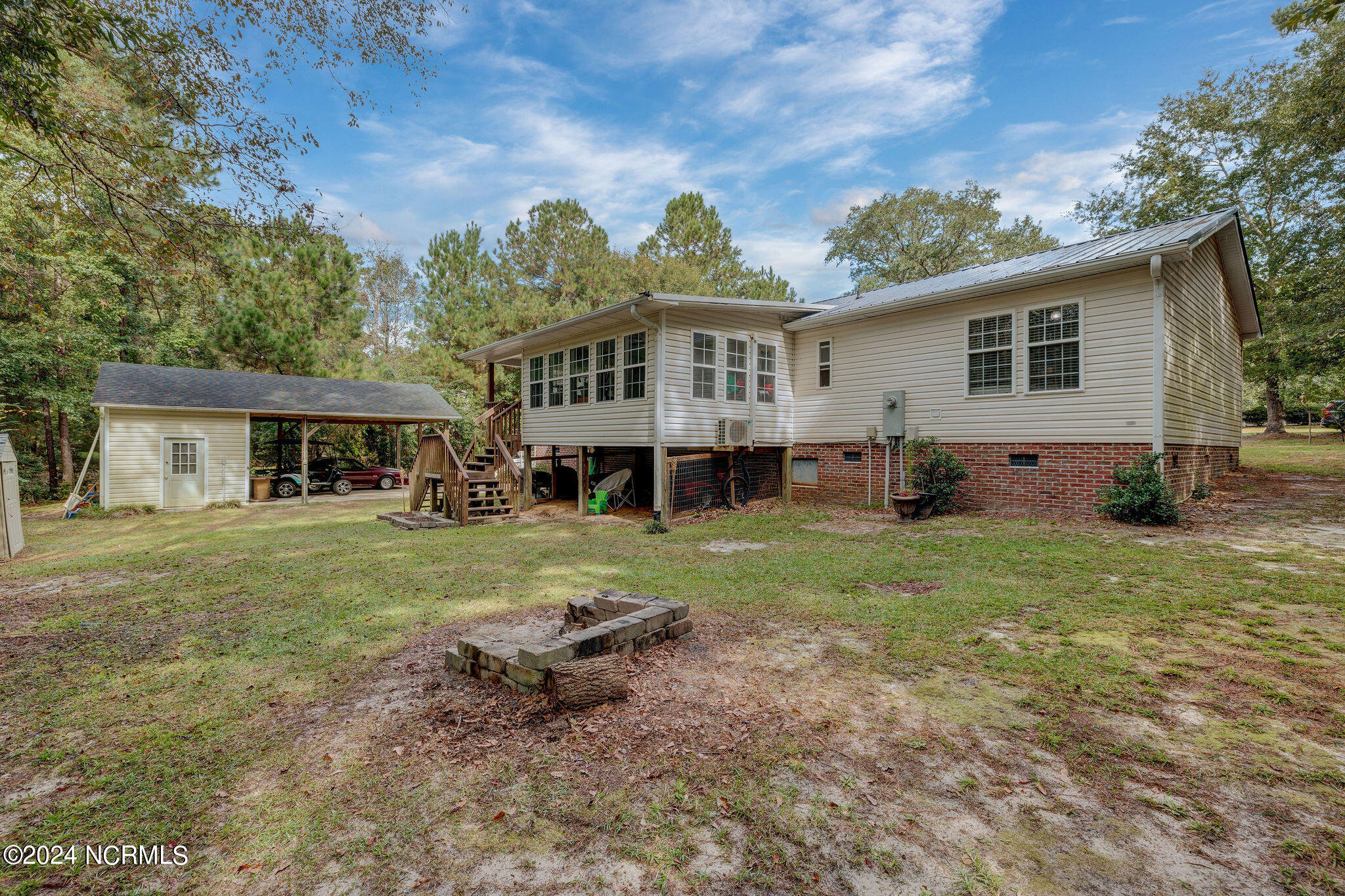 220 Groves Point Circle