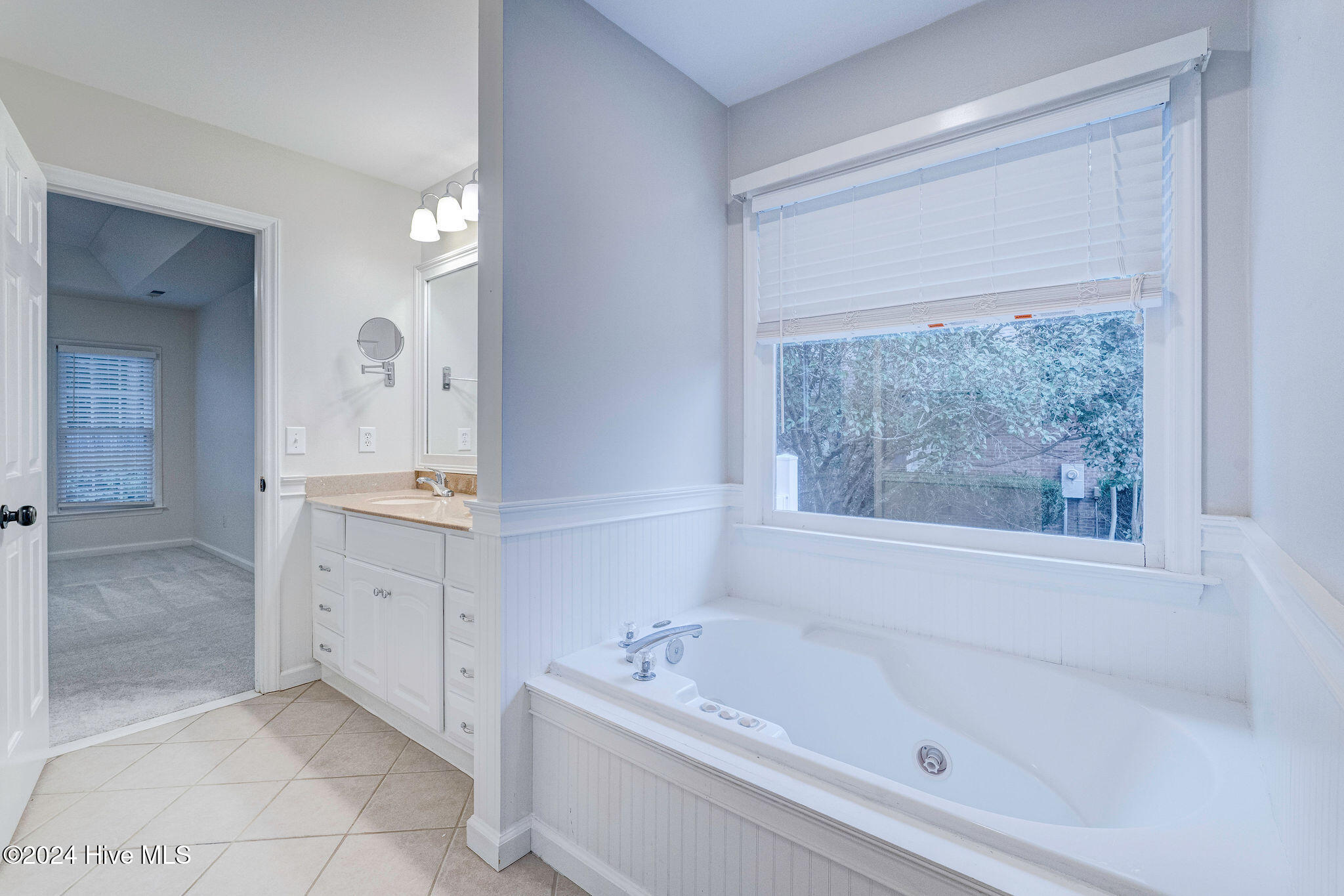 4925 Crosswinds Drive