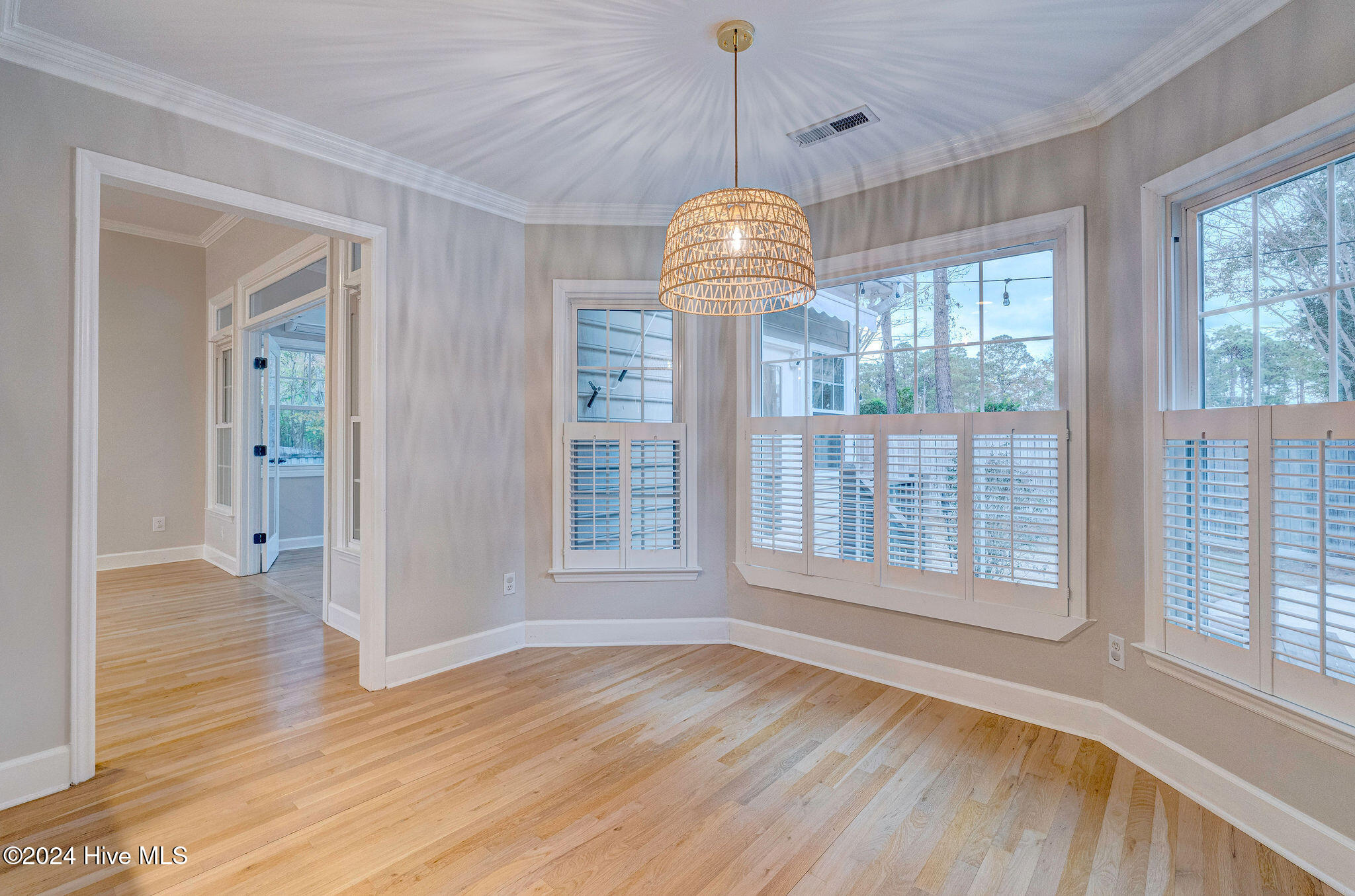 4925 Crosswinds Drive