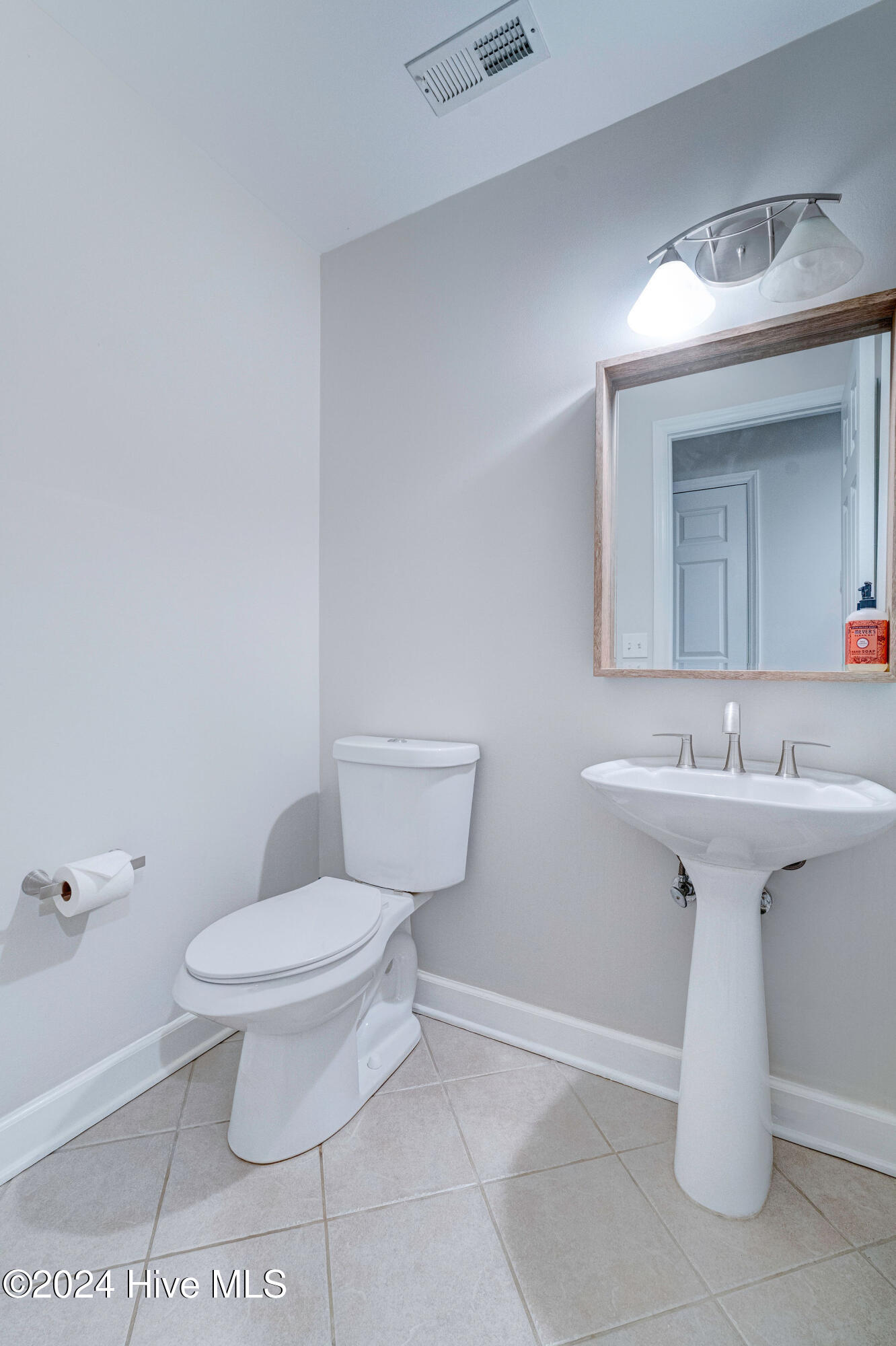 4925 Crosswinds Drive