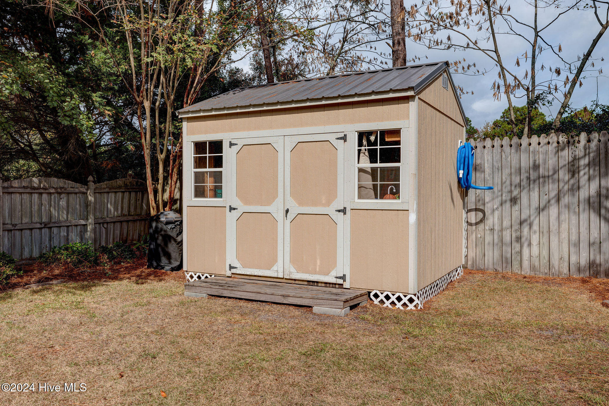 4925 Crosswinds Drive