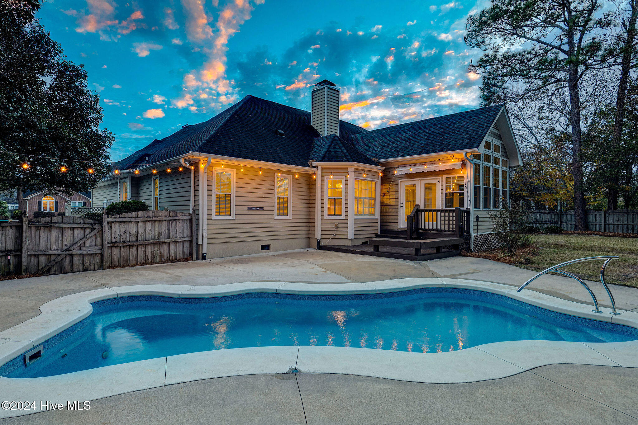 4925 Crosswinds Drive