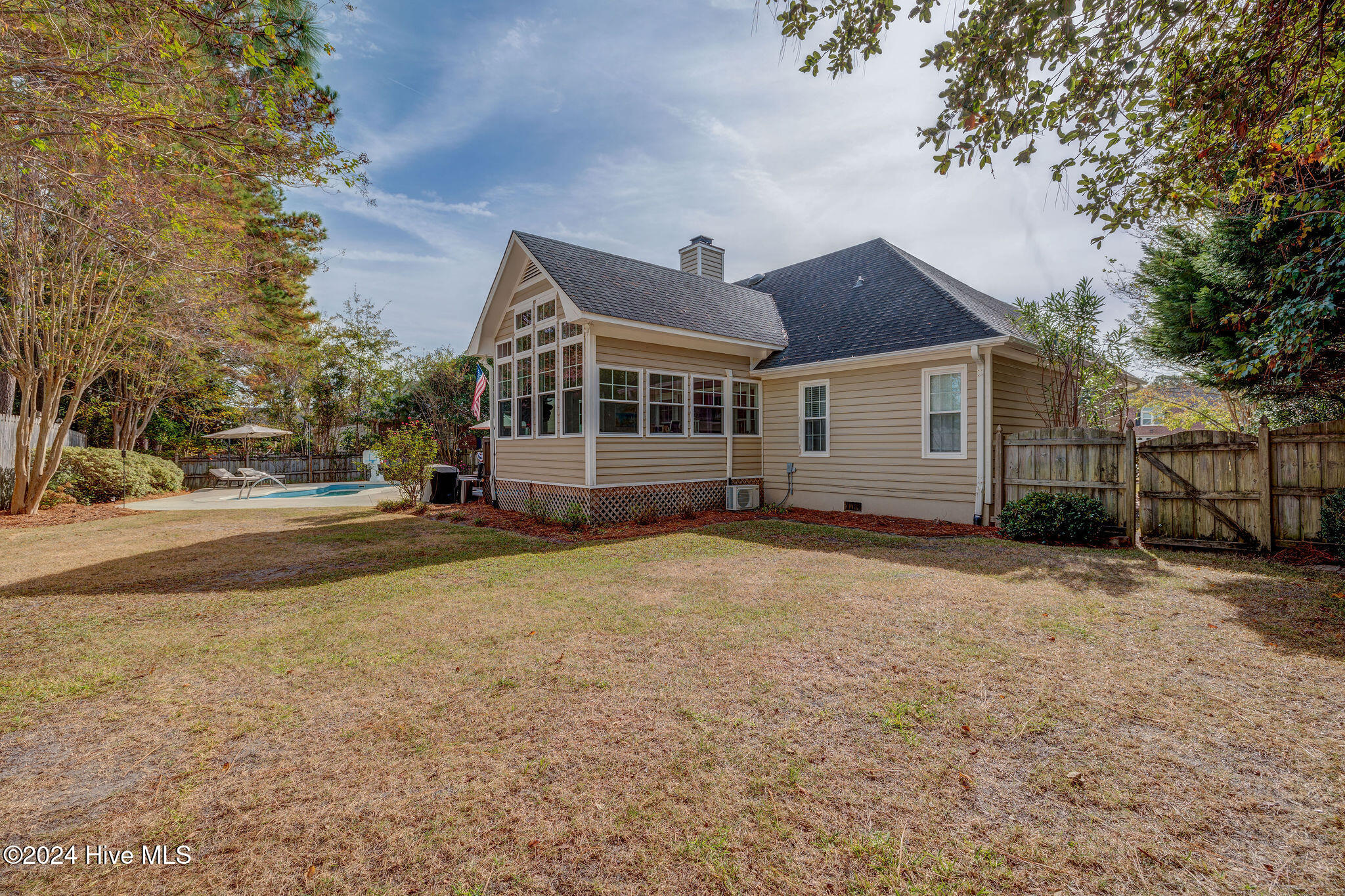 4925 Crosswinds Drive