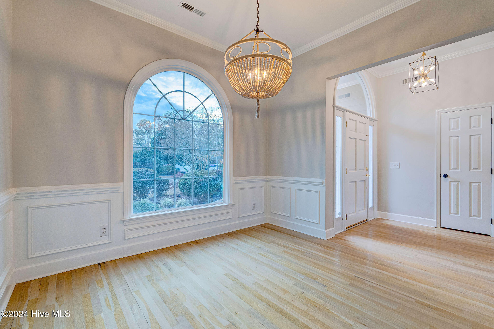 4925 Crosswinds Drive