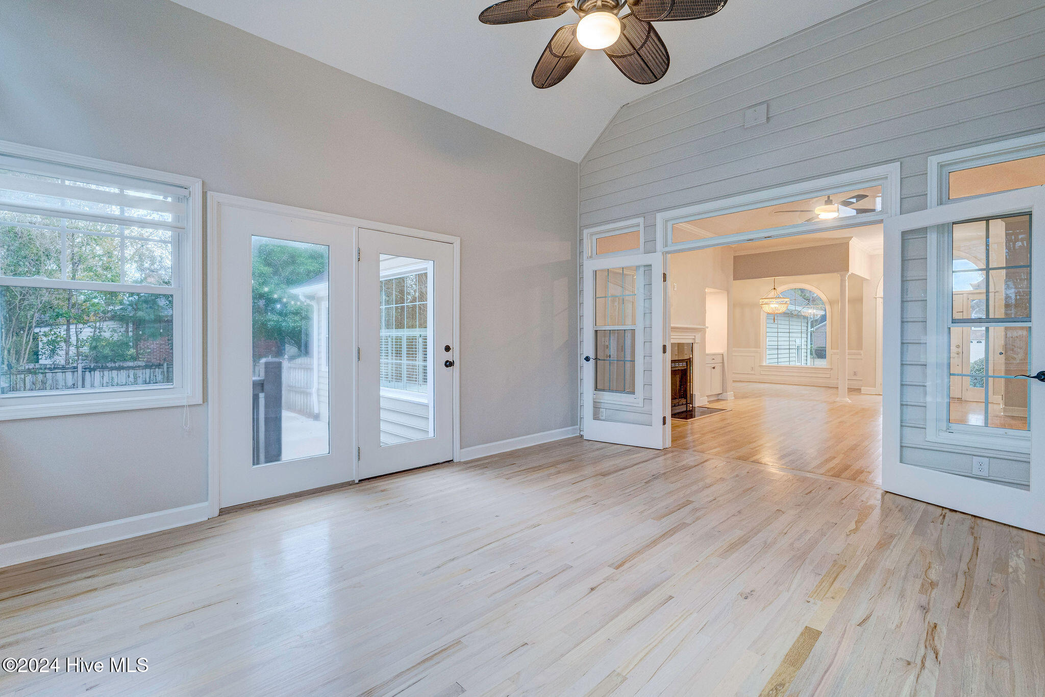 4925 Crosswinds Drive