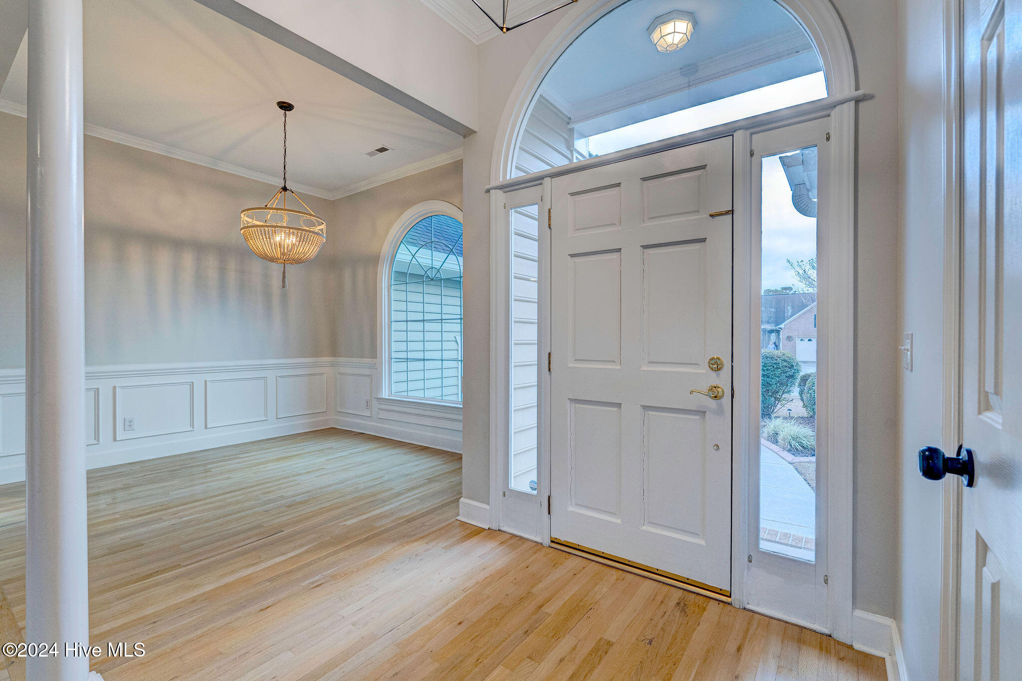 4925 Crosswinds Drive