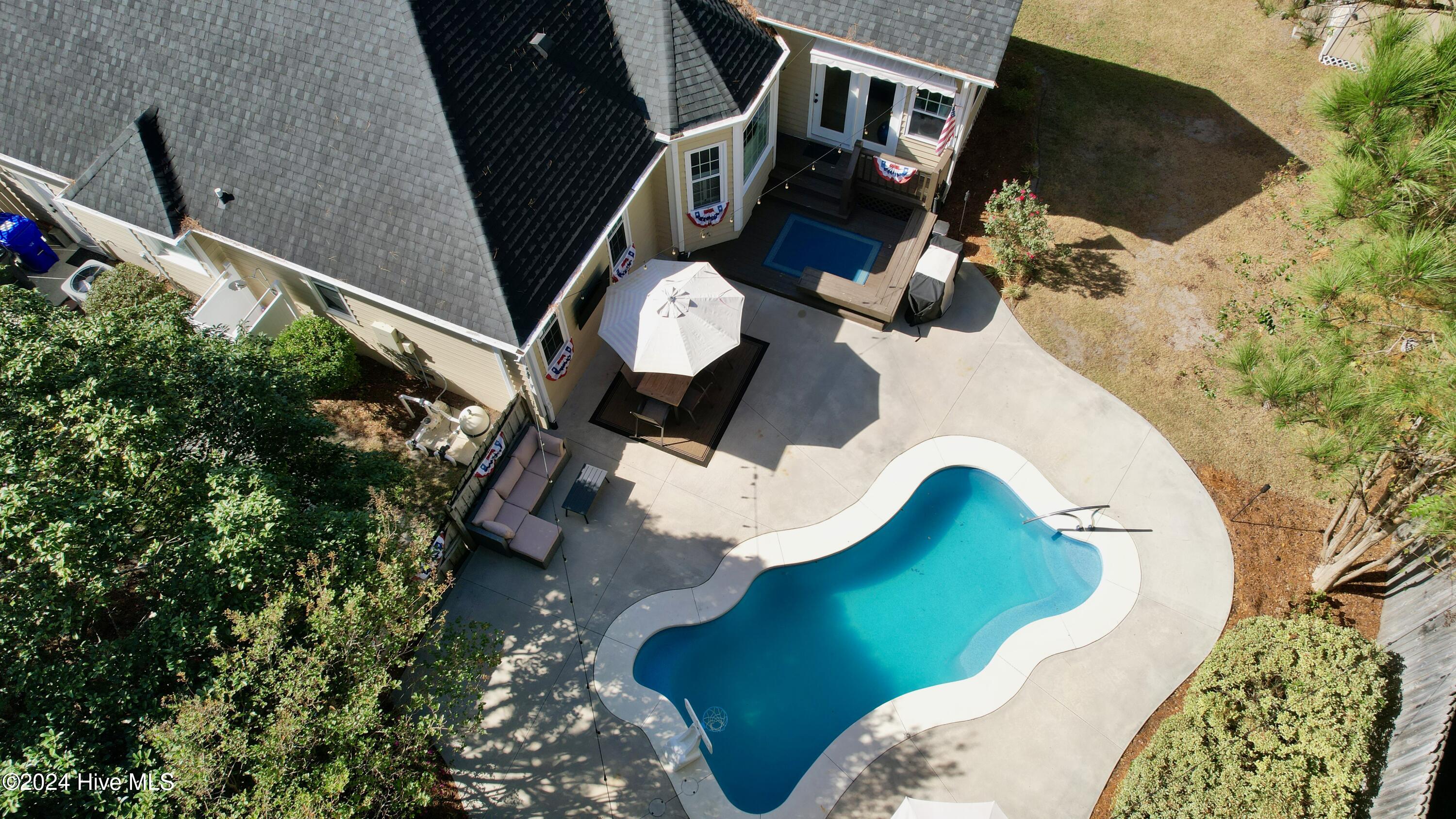 4925 Crosswinds Drive