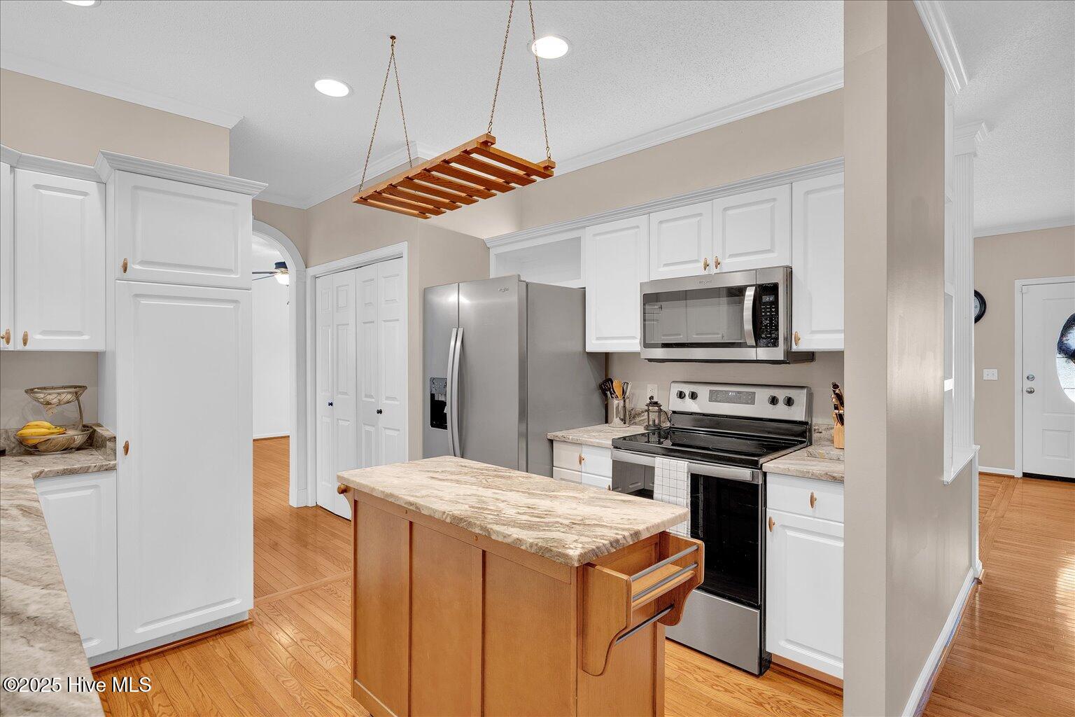 6506 Walden Pond Lane