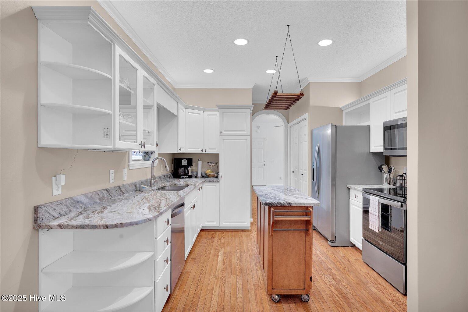 6506 Walden Pond Lane