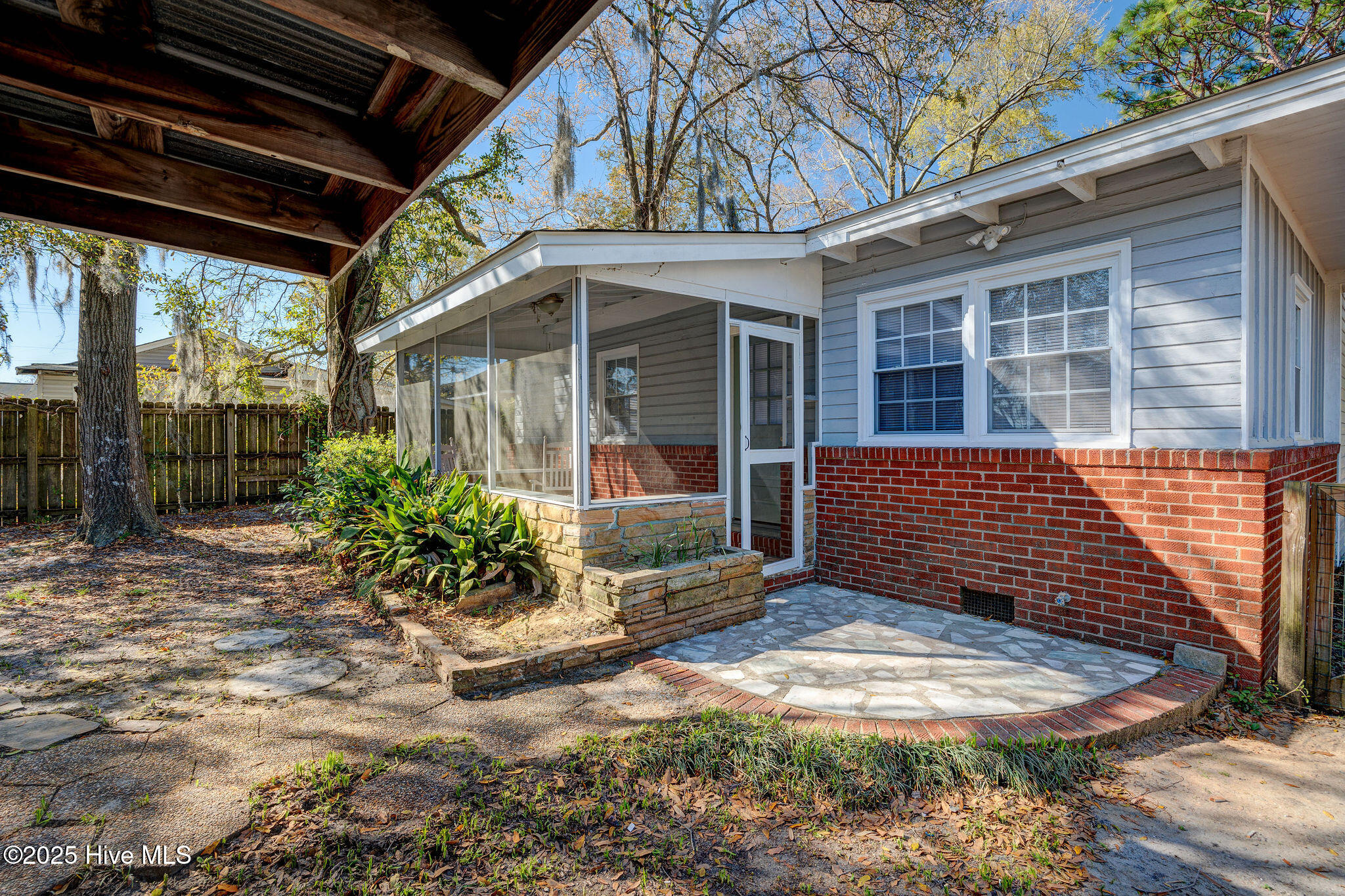 2153 Washington Street