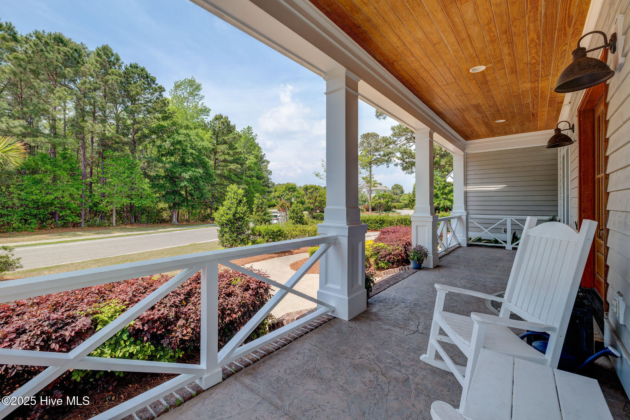 1605 S Moorings Drive