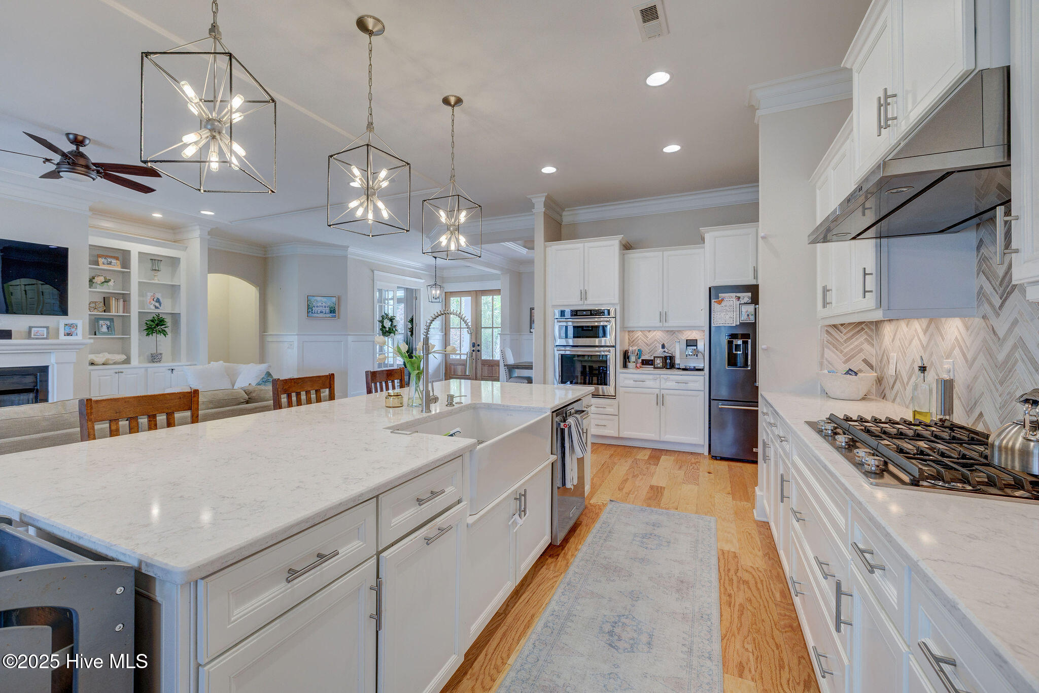 1605 S Moorings Drive