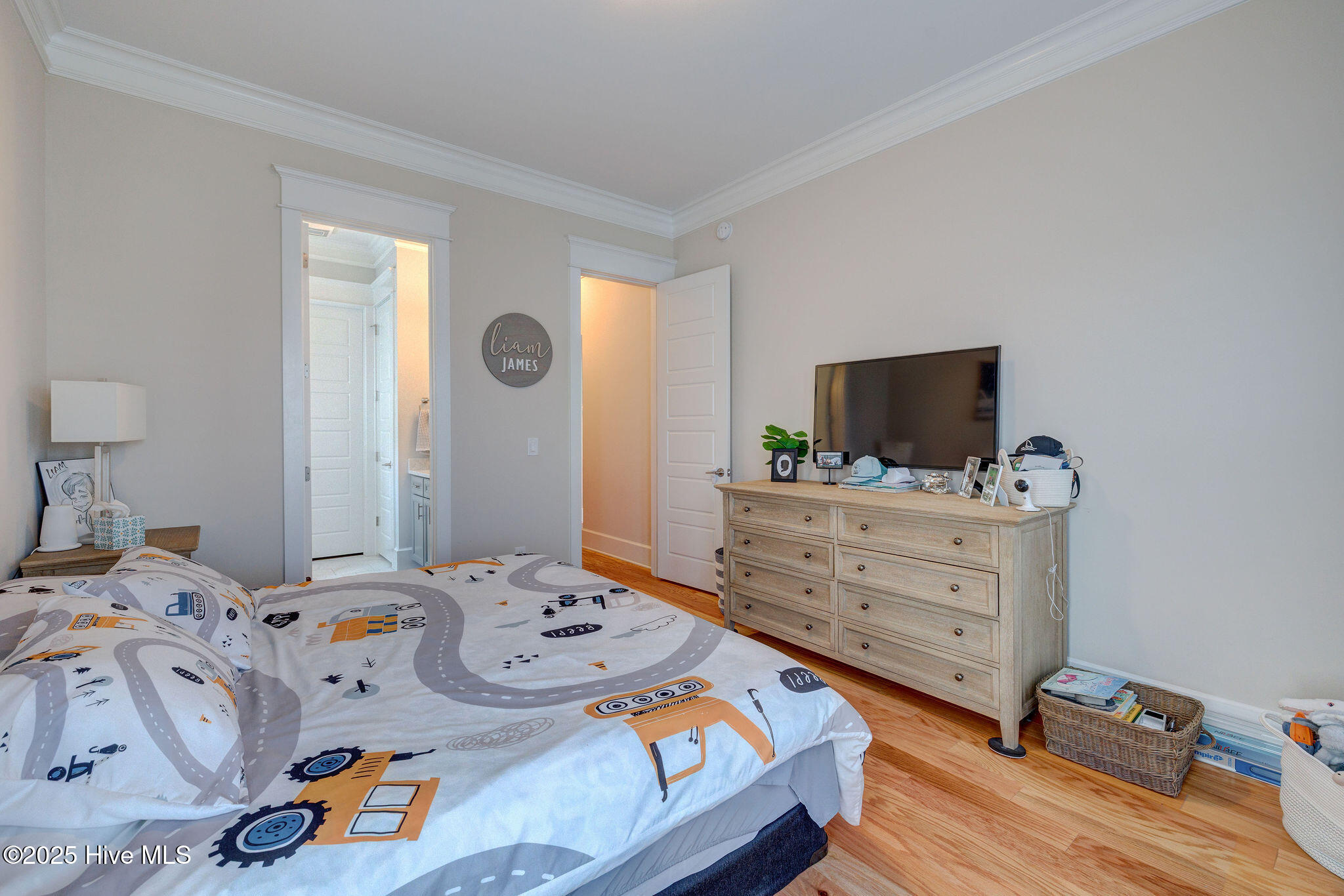 1605 S Moorings Drive