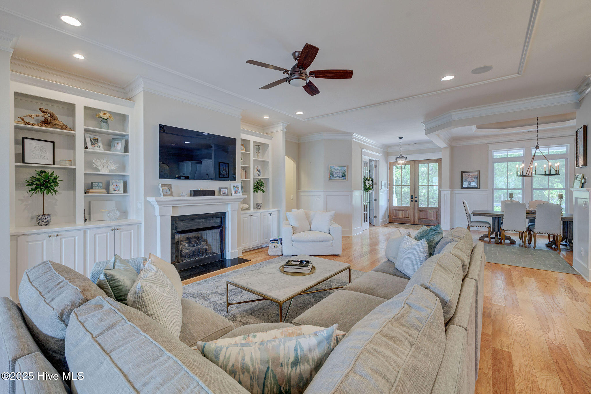 1605 S Moorings Drive