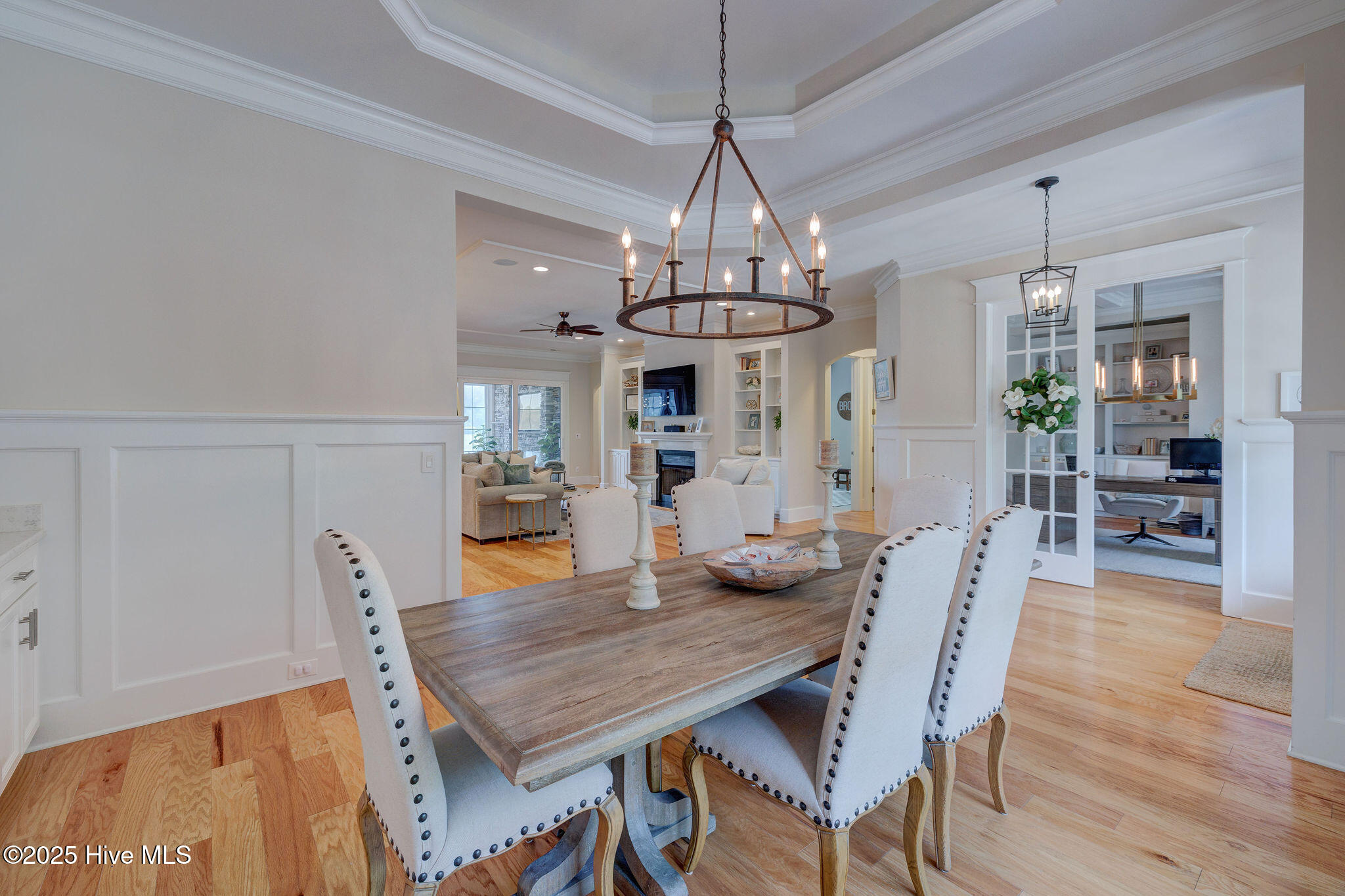 1605 S Moorings Drive