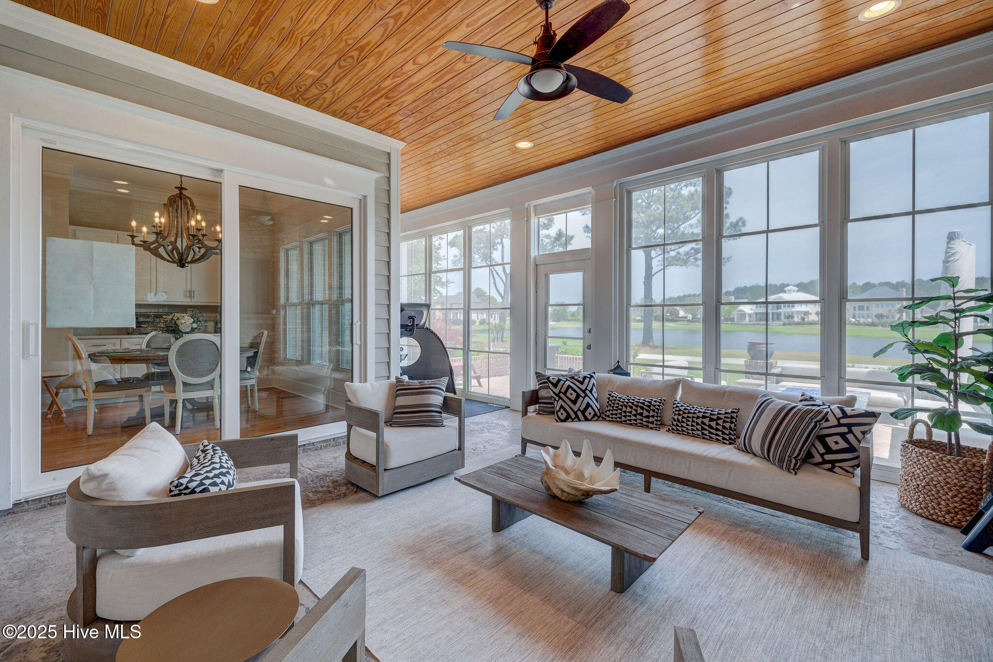 1605 S Moorings Drive