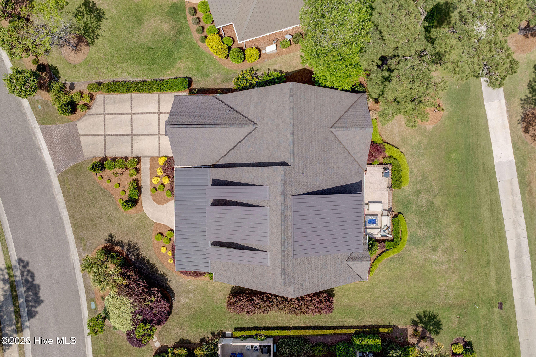 1605 S Moorings Drive