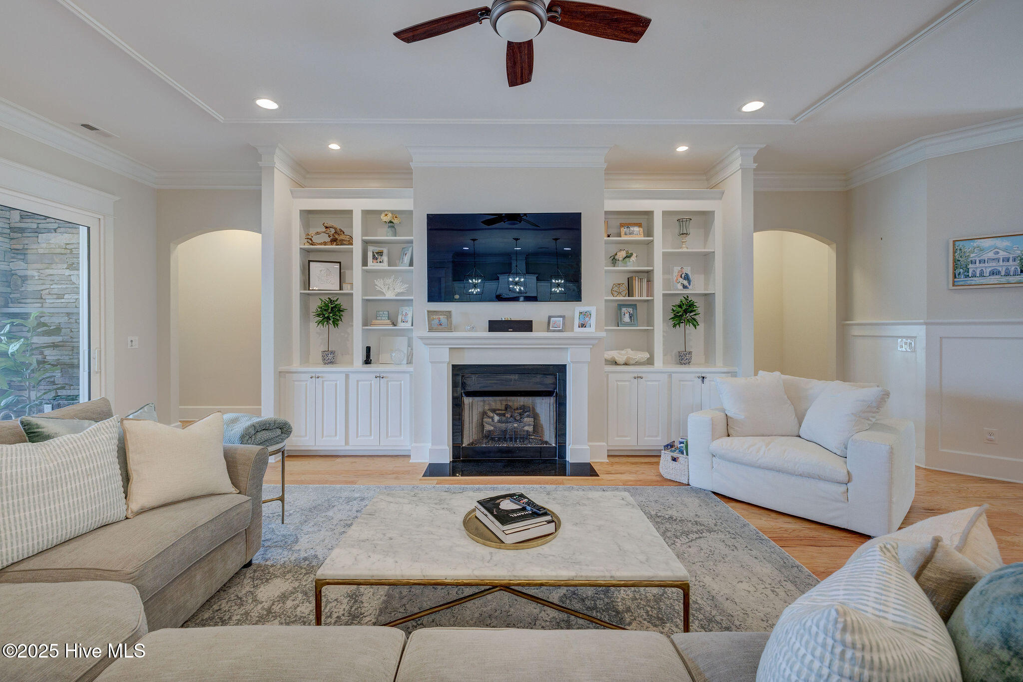 1605 S Moorings Drive