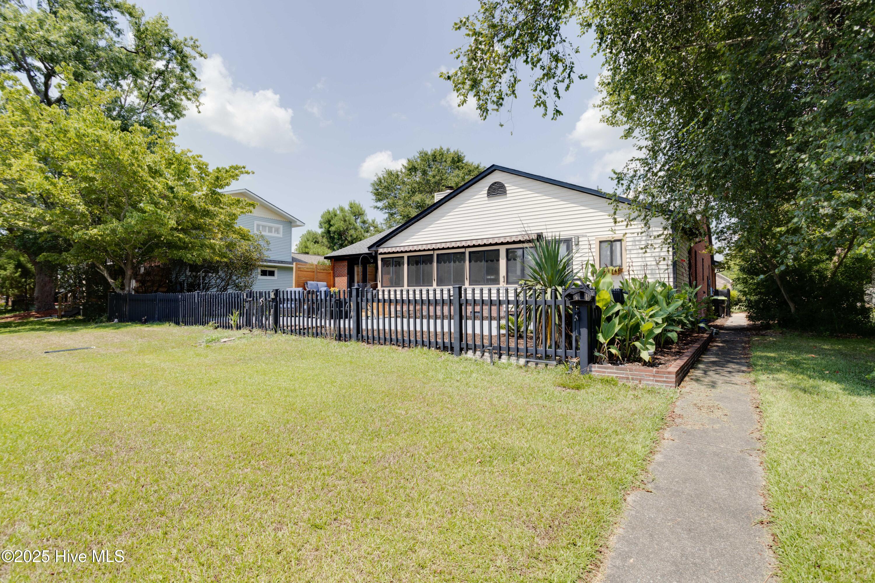 6106 Cutlass Court