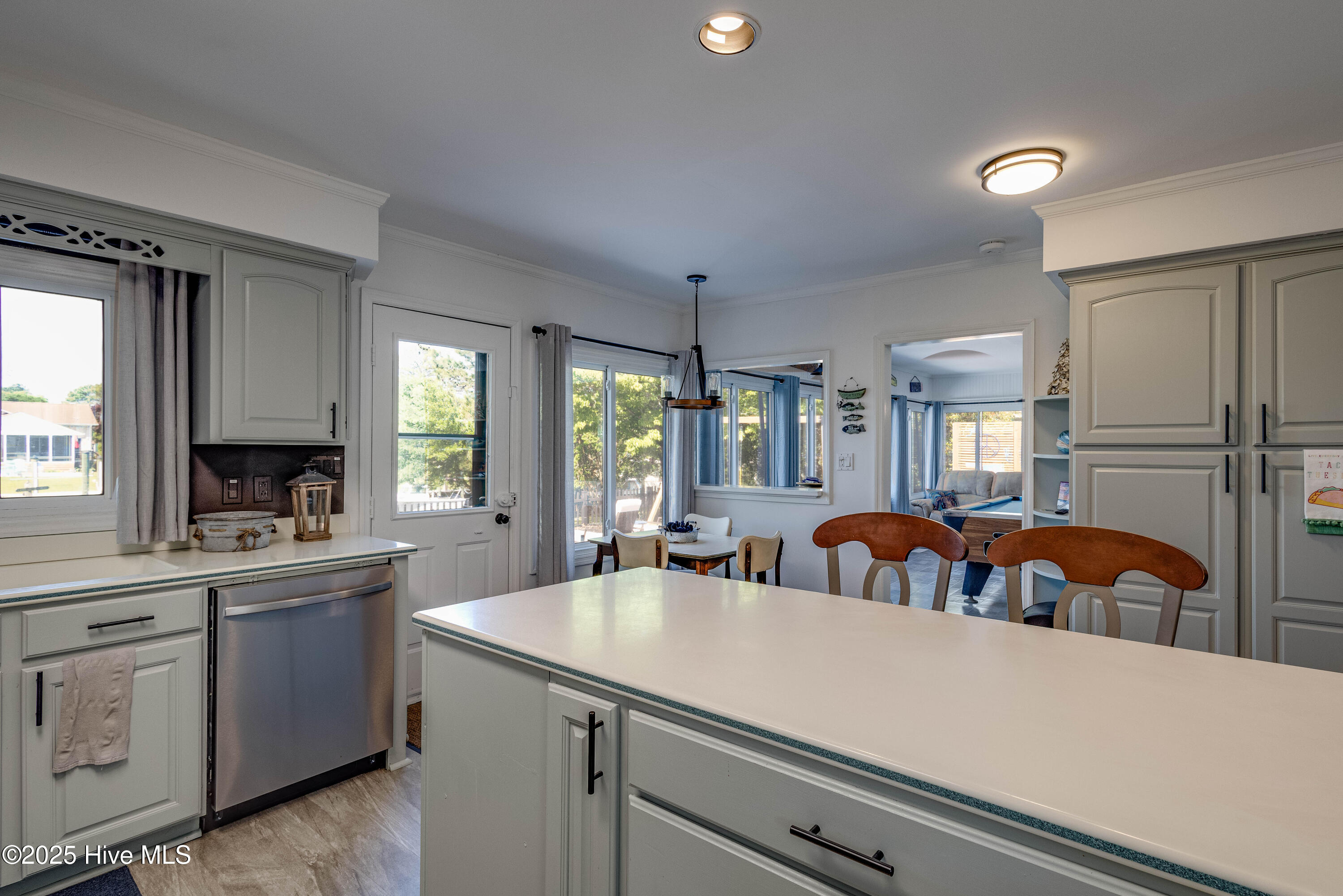 6106 Cutlass Court