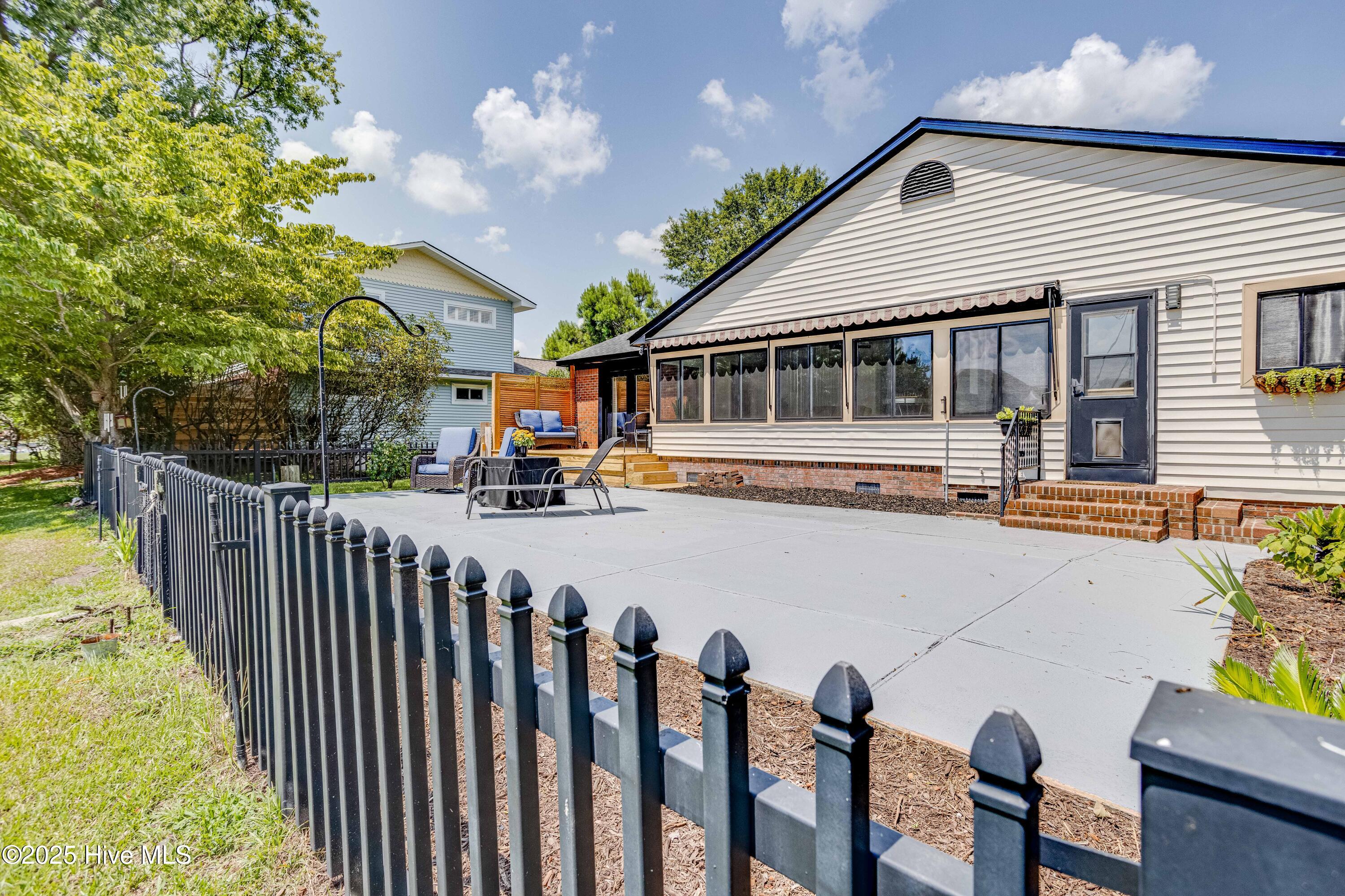 6106 Cutlass Court