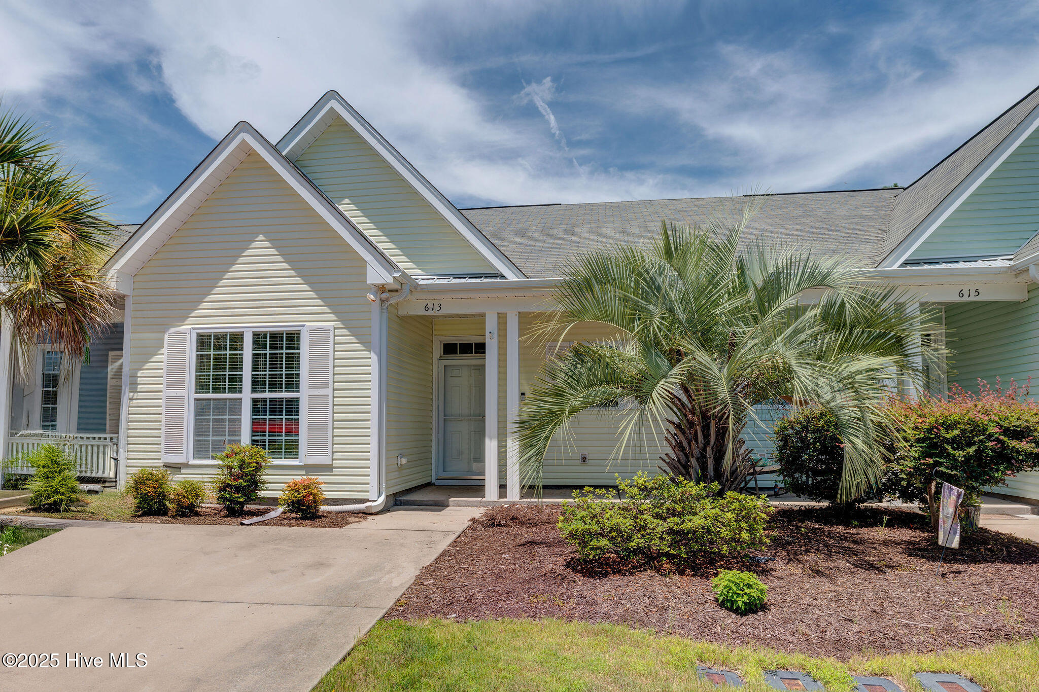 613 Saint Vincent Drive