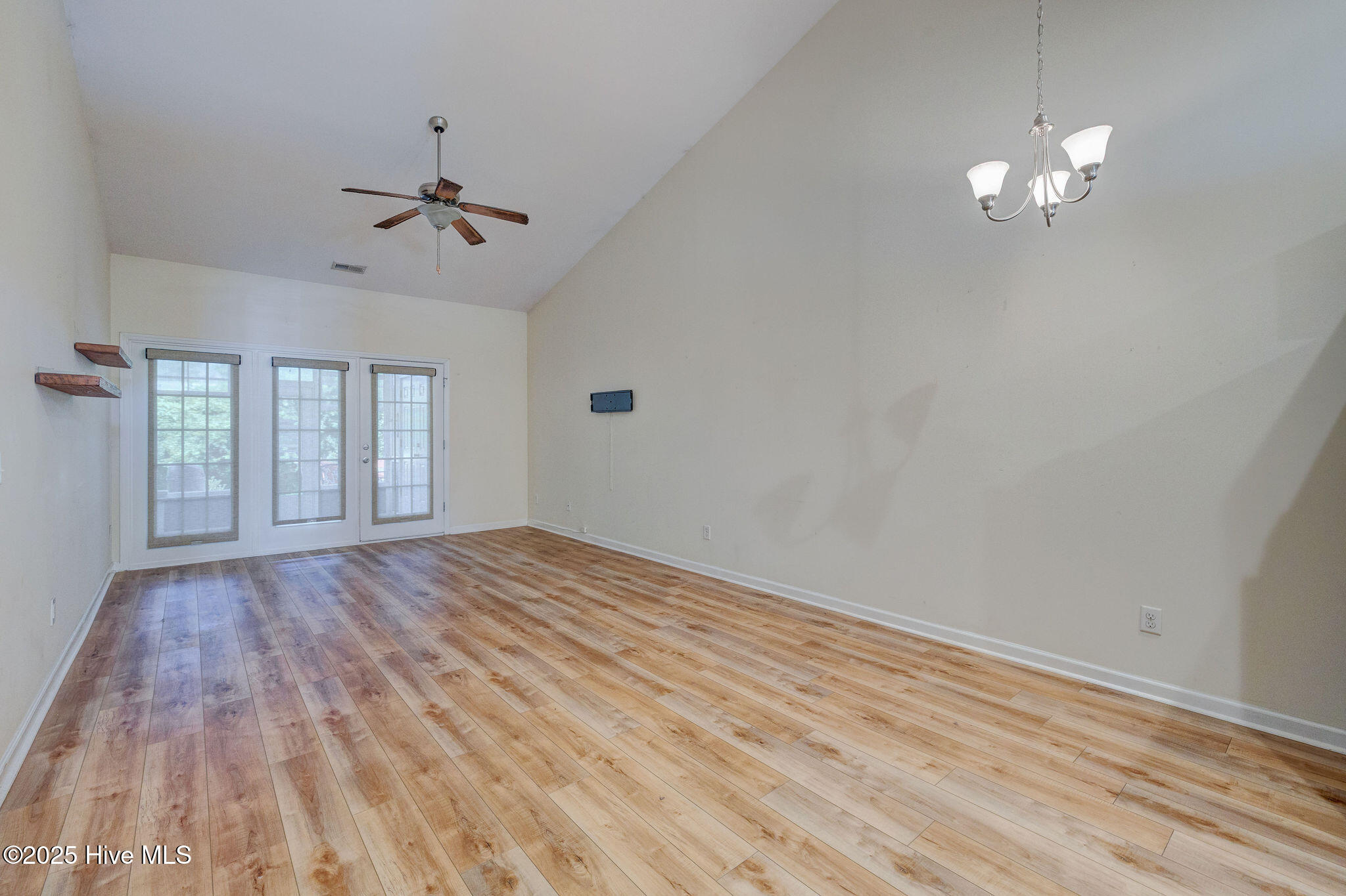 613 Saint Vincent Drive