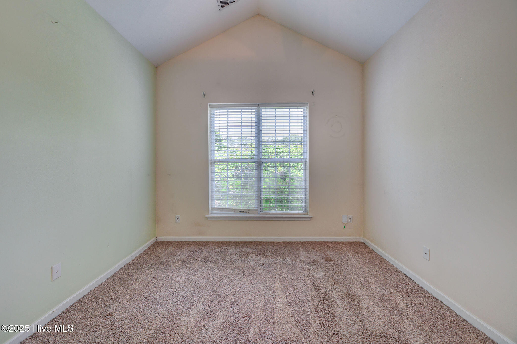 613 Saint Vincent Drive