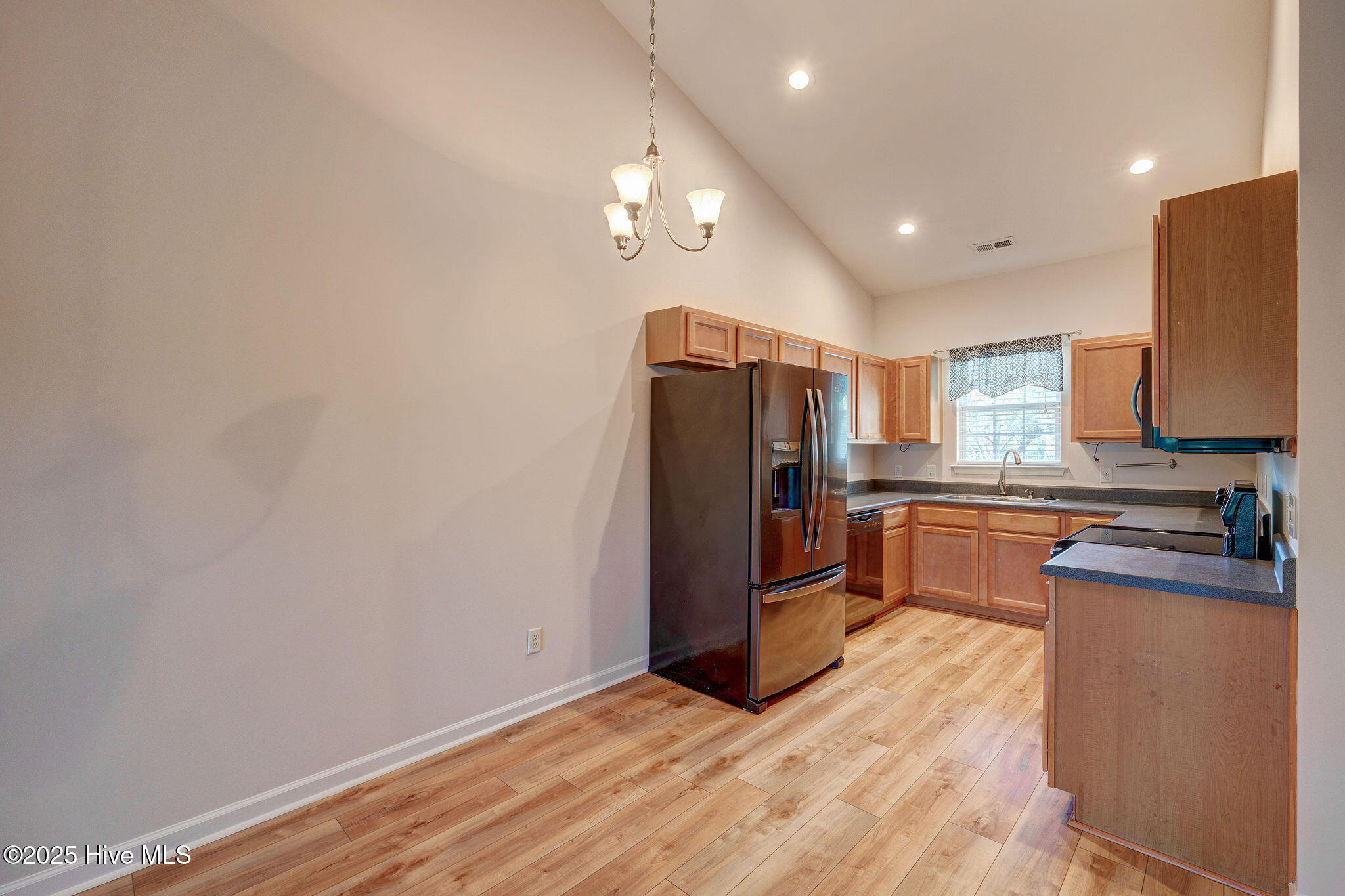 613 Saint Vincent Drive