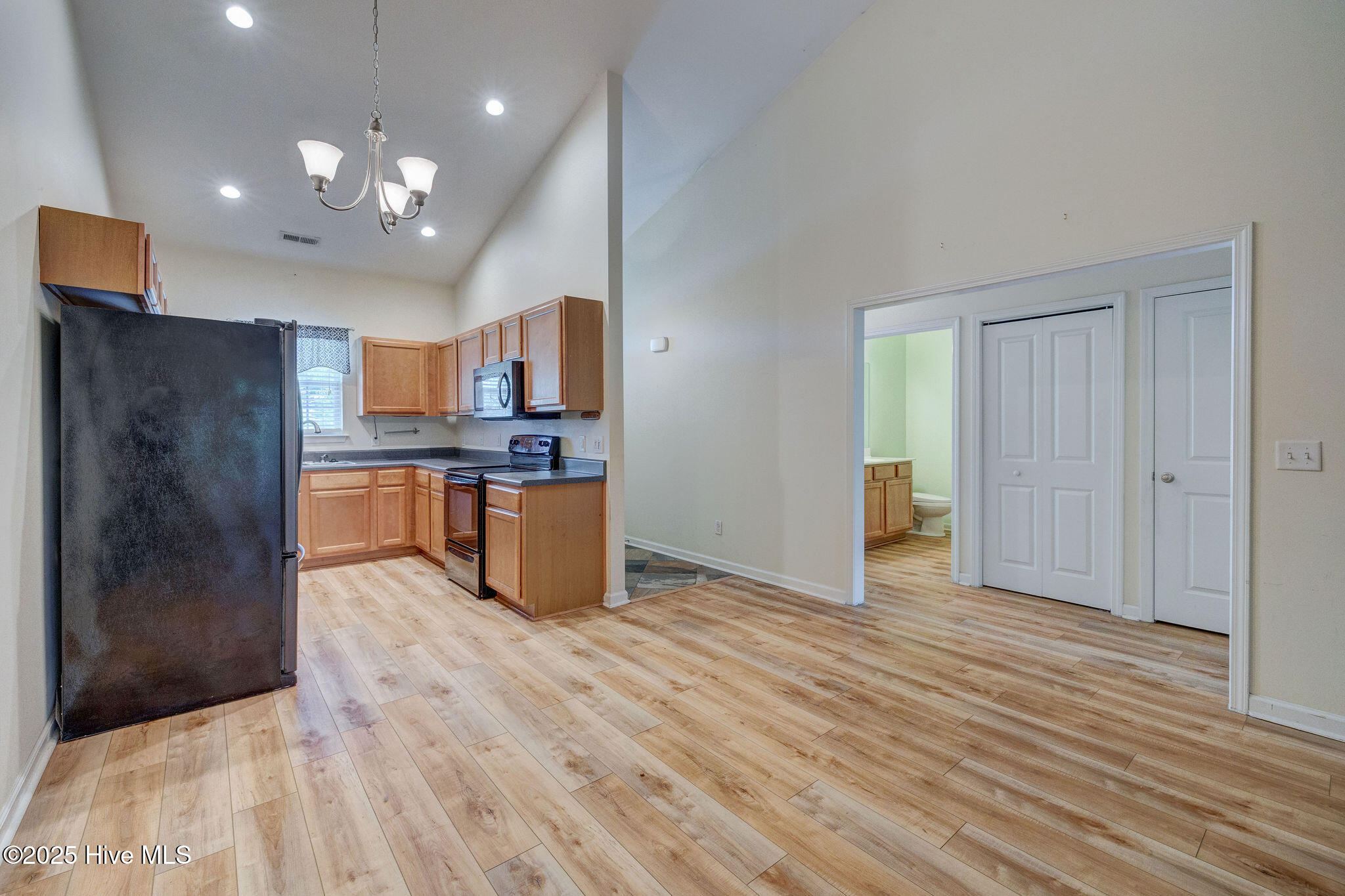 613 Saint Vincent Drive