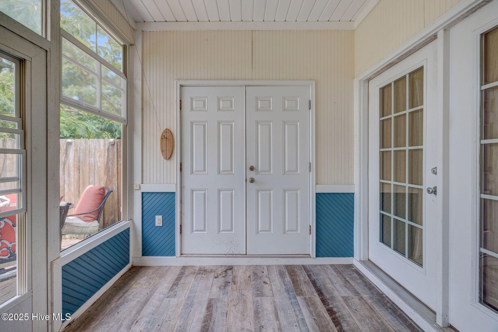 613 Saint Vincent Drive
