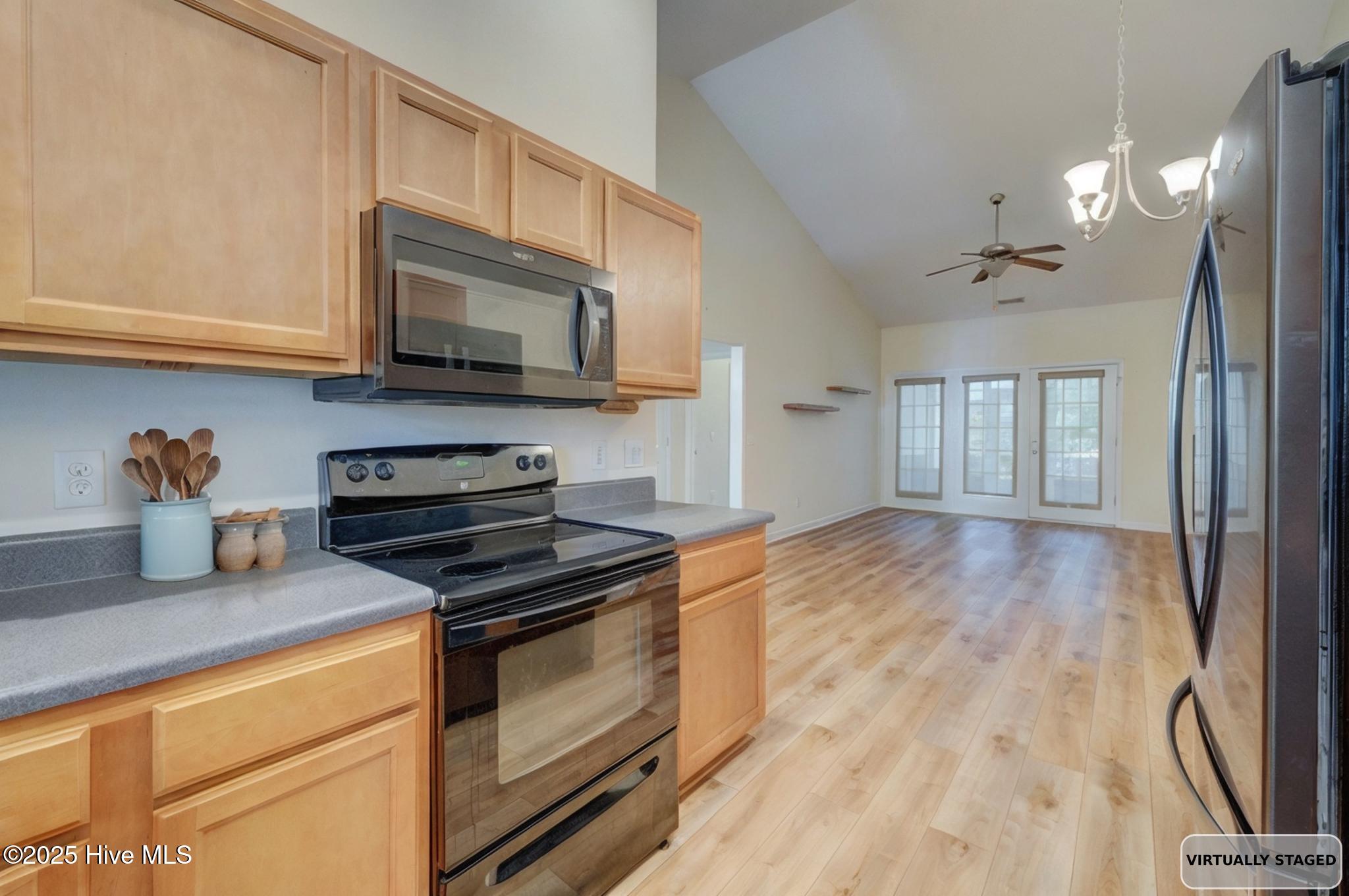 613 Saint Vincent Drive