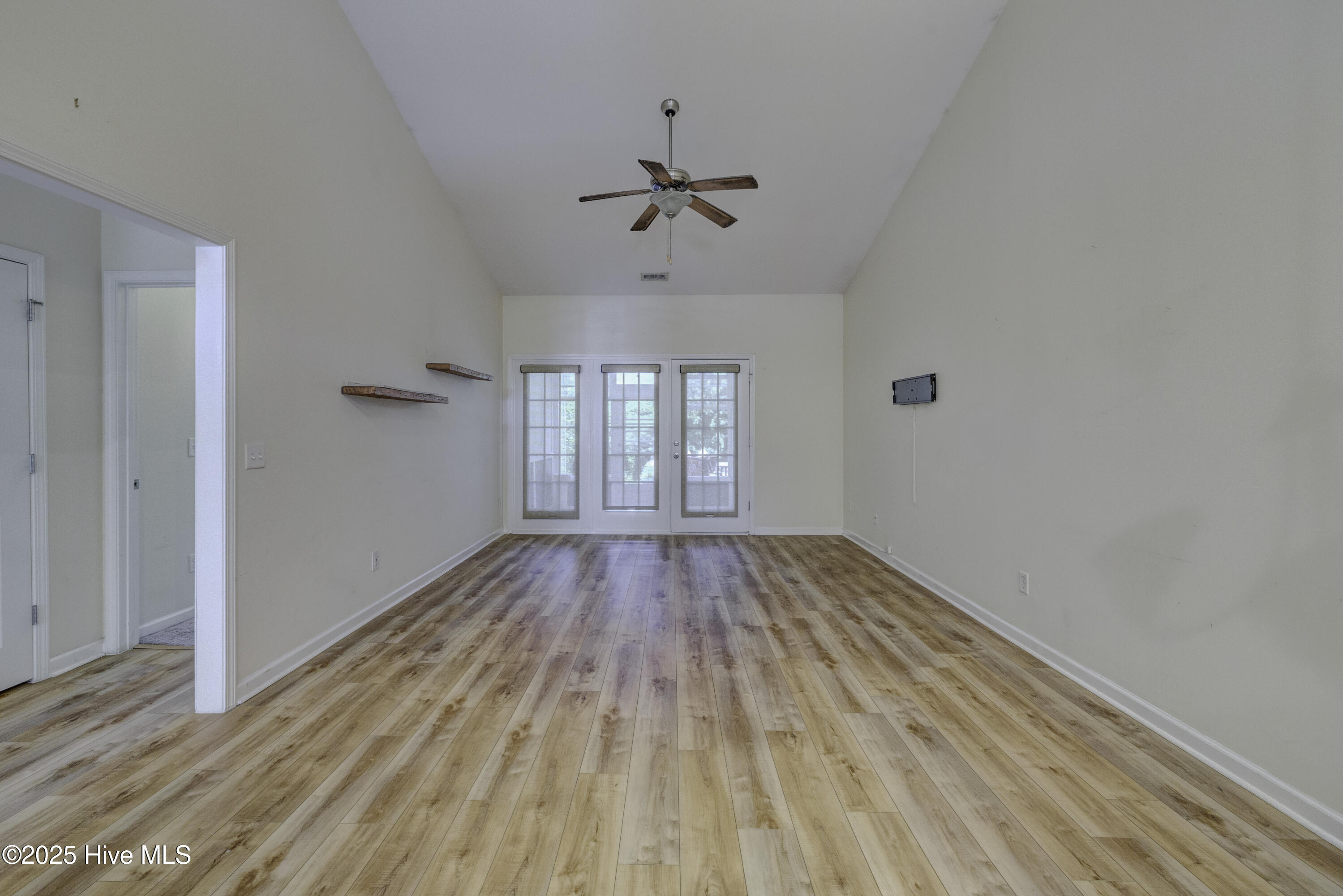 613 Saint Vincent Drive