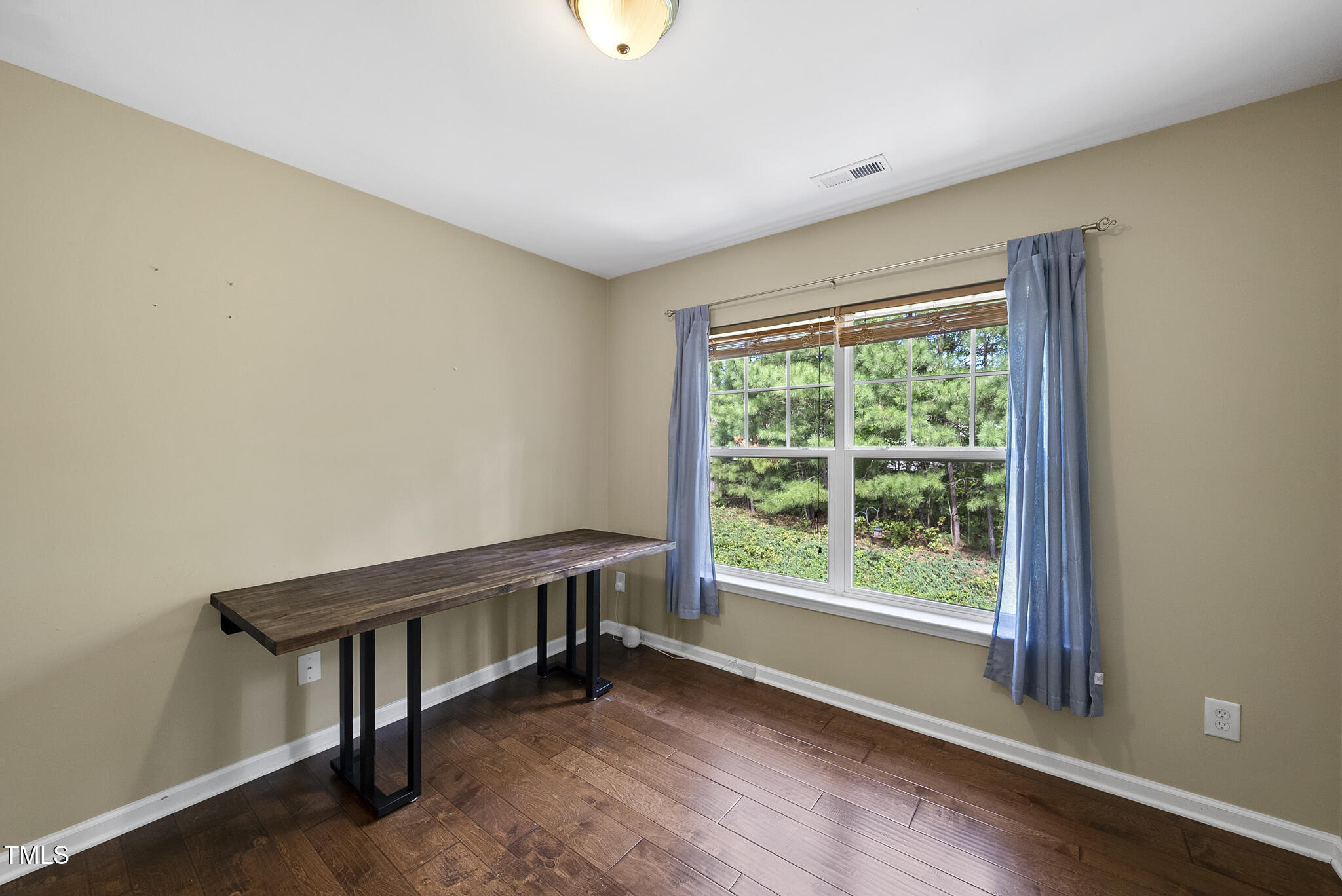 5015 Paperbark Court