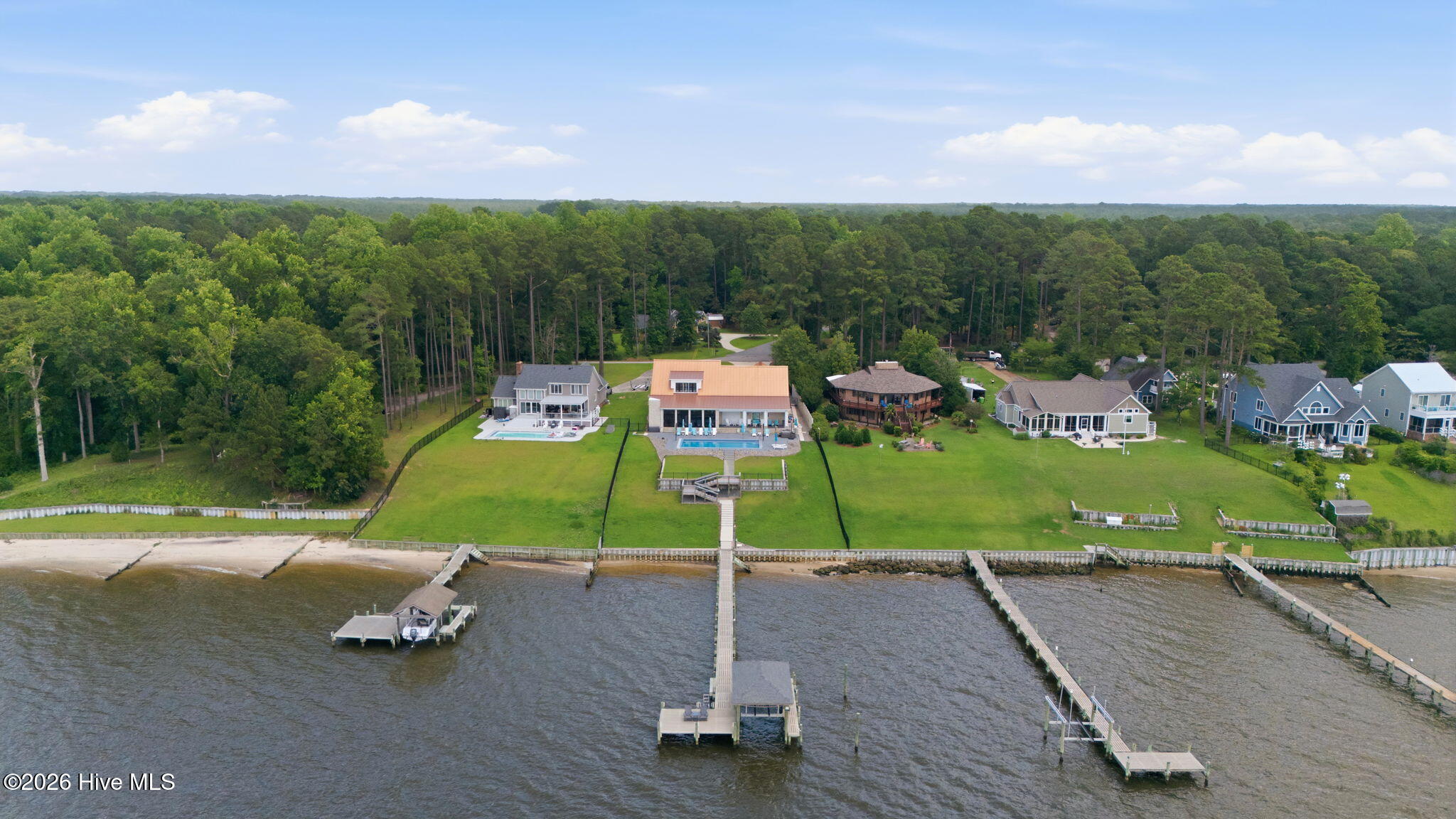685 Raymond Road