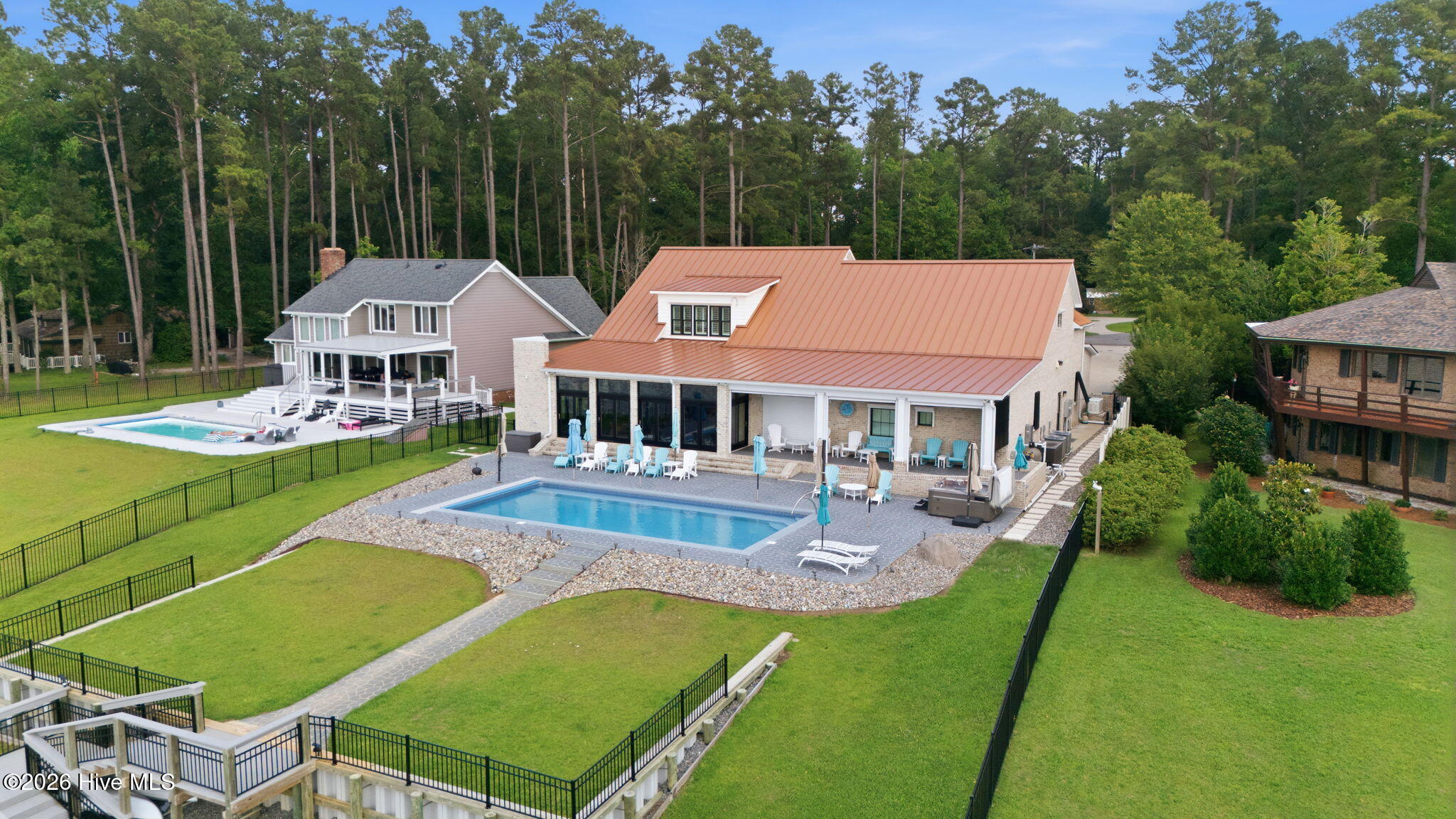 685 Raymond Road