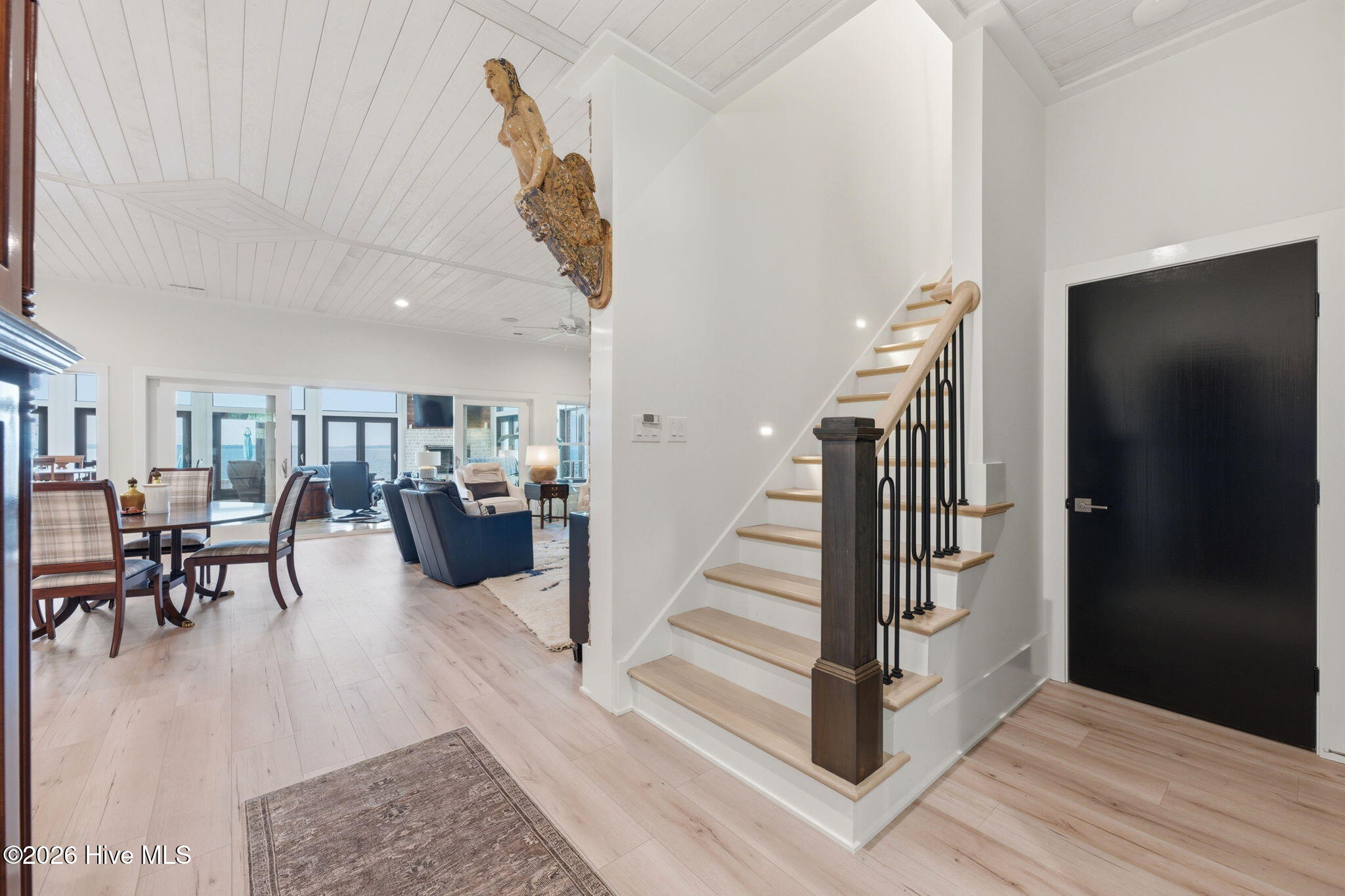 685 Raymond Road