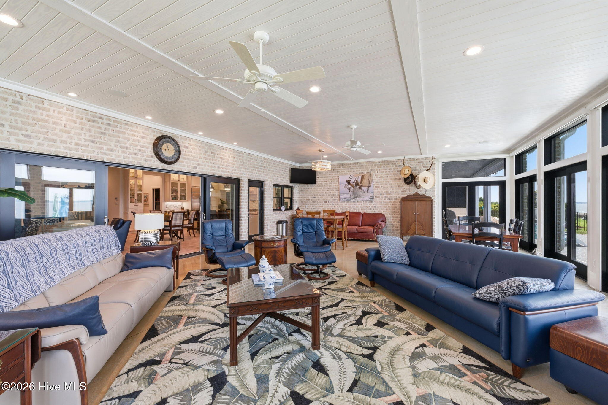 685 Raymond Road