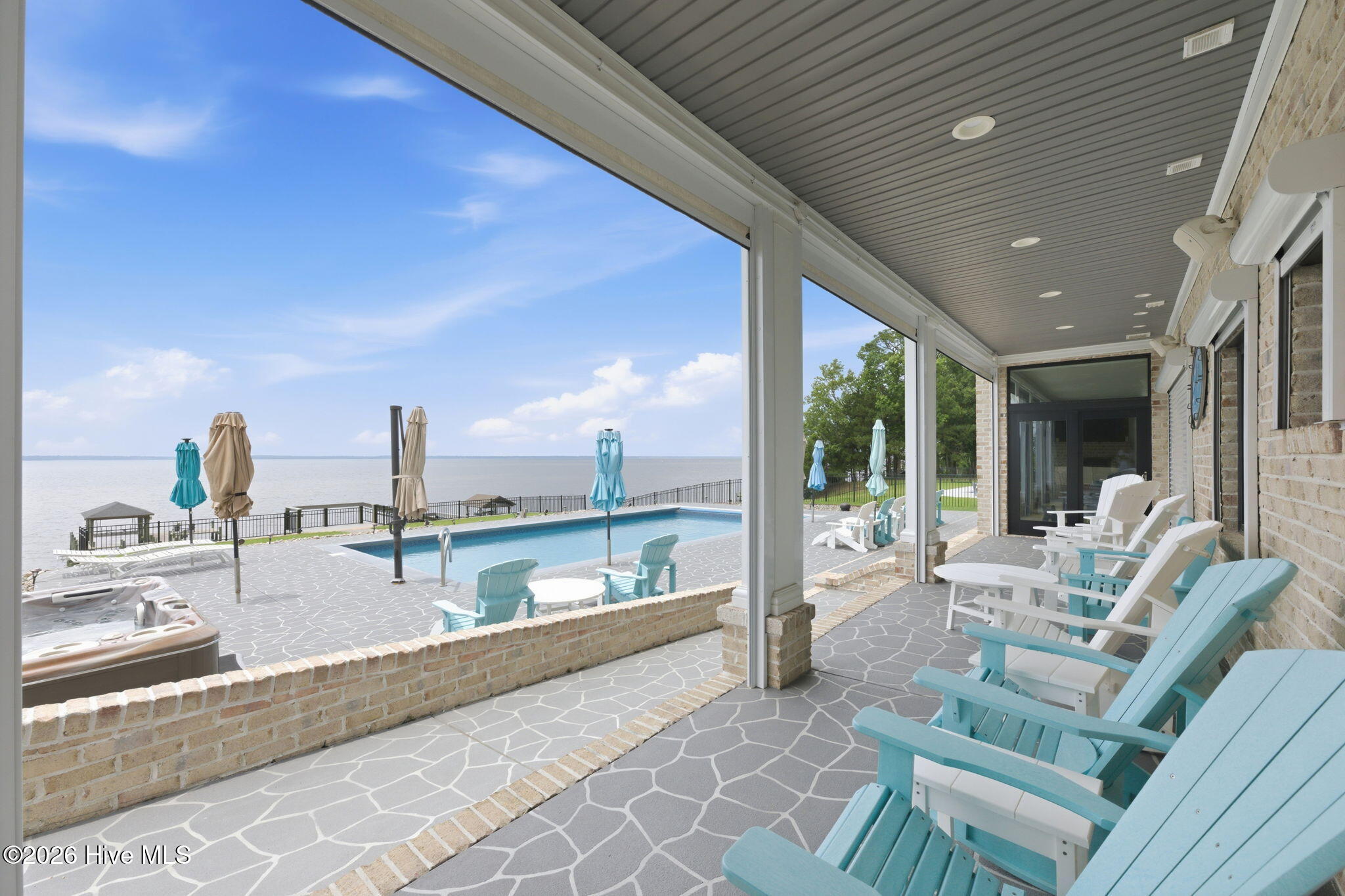 685 Raymond Road